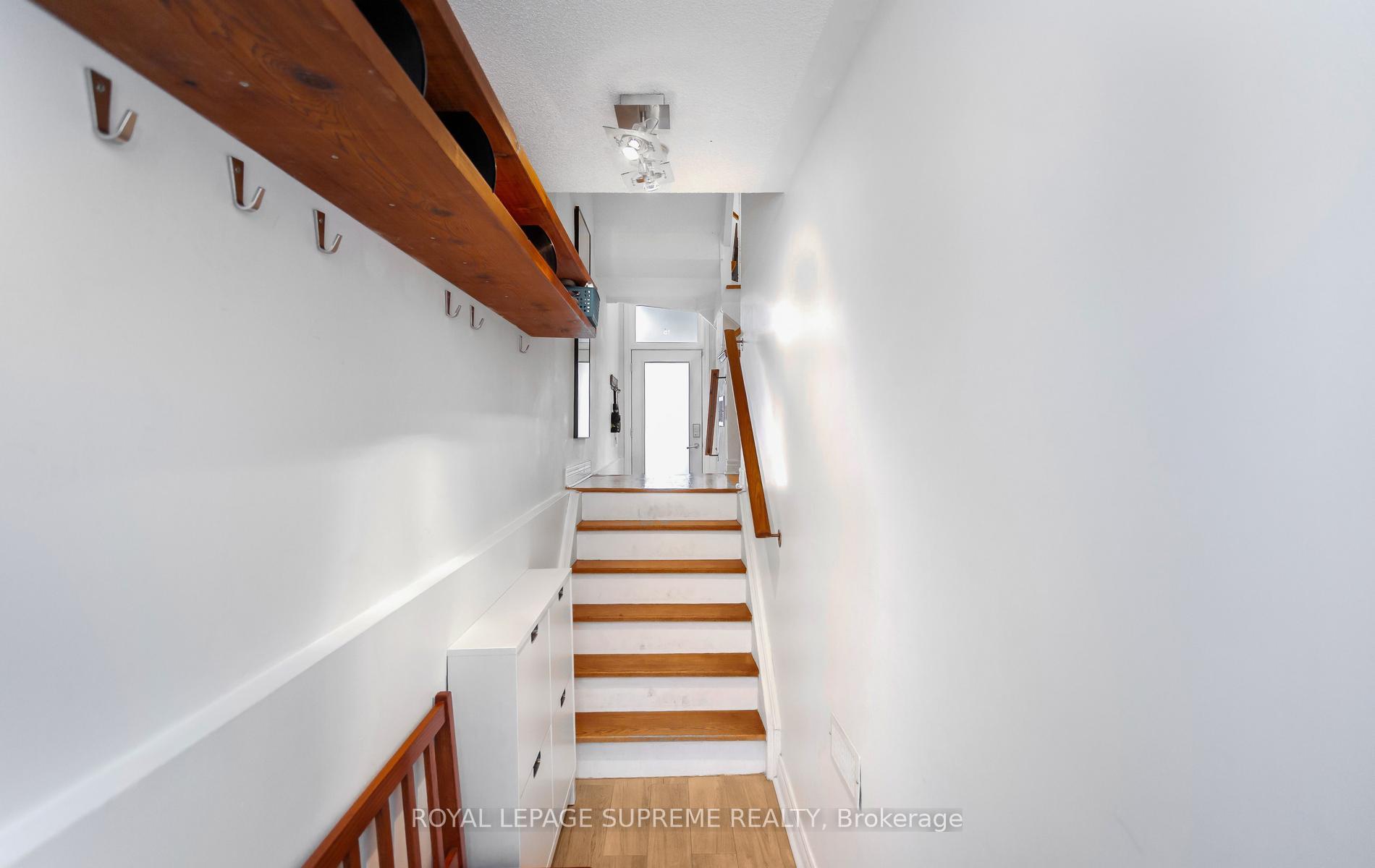 16 Lightbourn Avenue