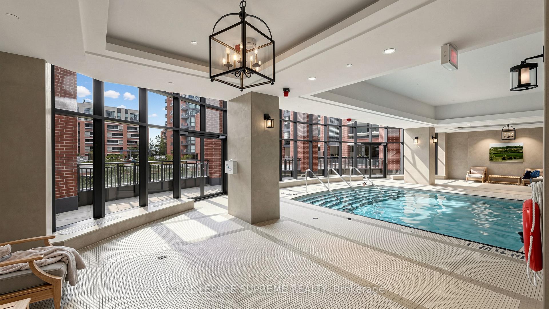 830 W Lawrence Avenue W 2702, Toronto Unit: 2702