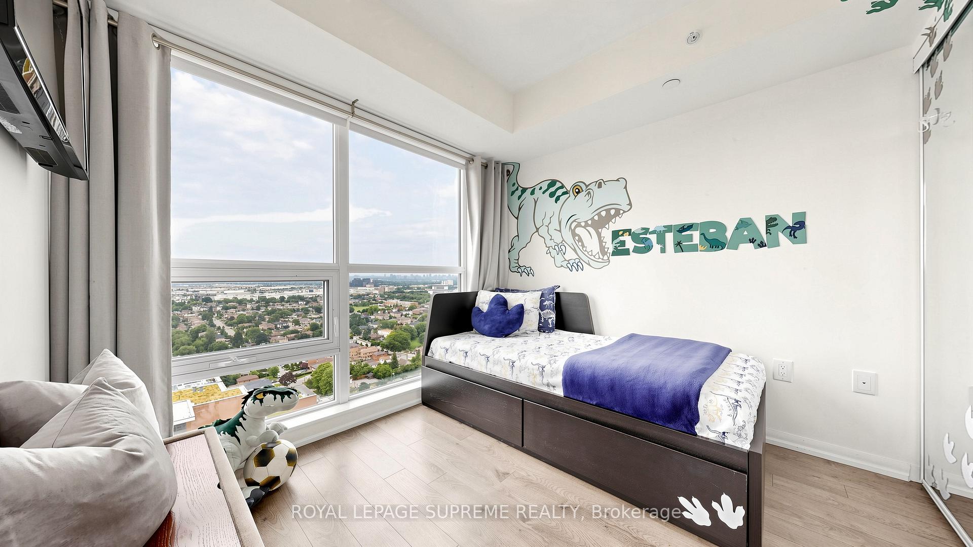 830 W Lawrence Avenue W 2702, Toronto Unit: 2702