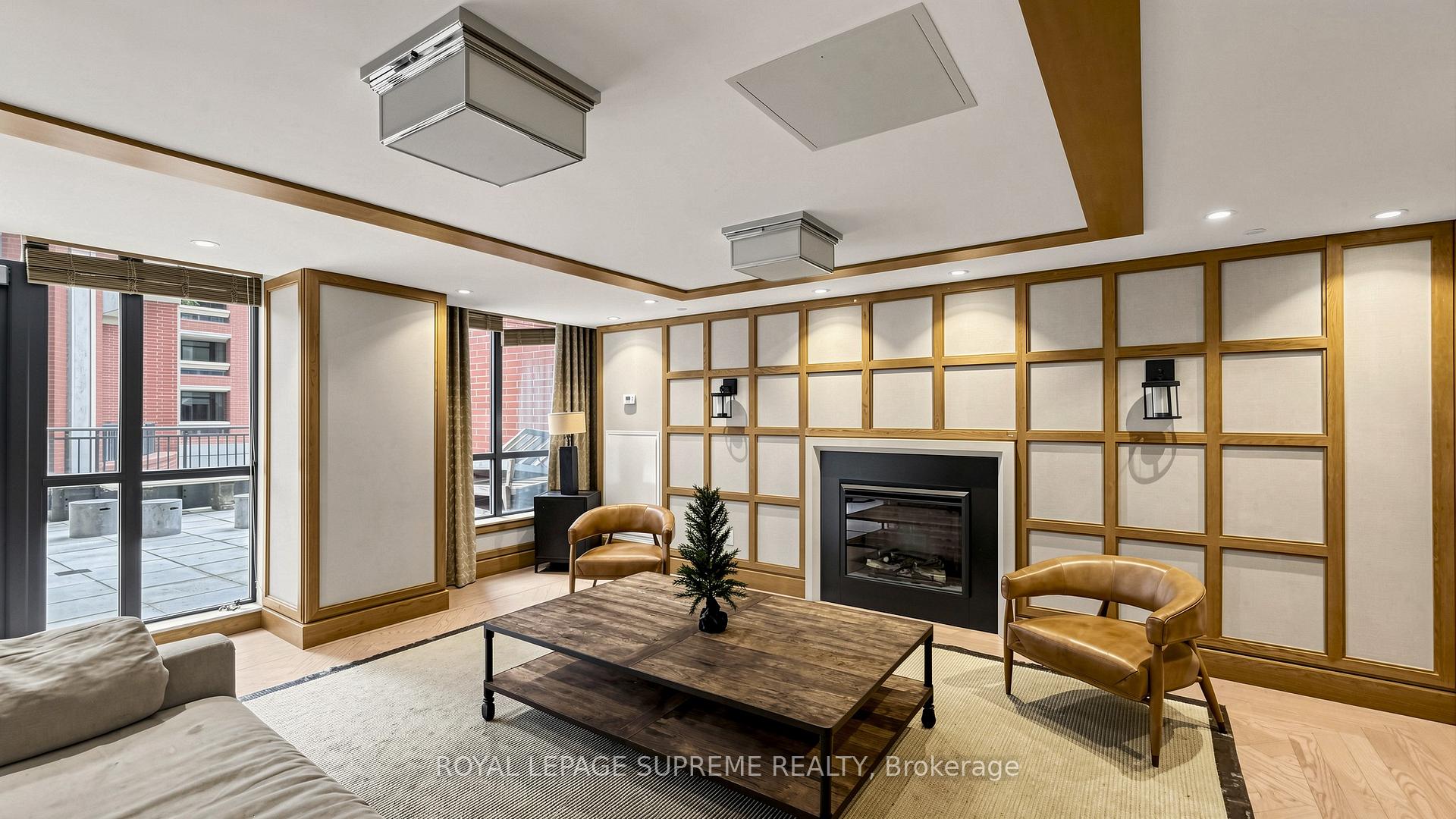 830 W Lawrence Avenue W 2702, Toronto Unit: 2702