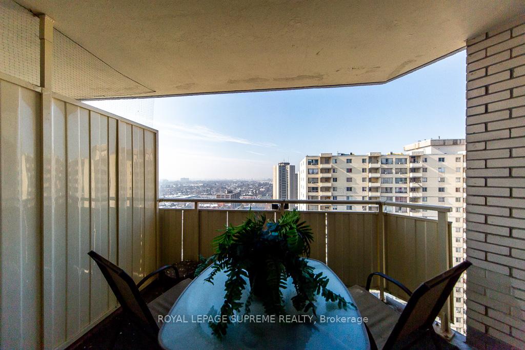 330 Dixon Road 2101, Toronto Unit: 2101