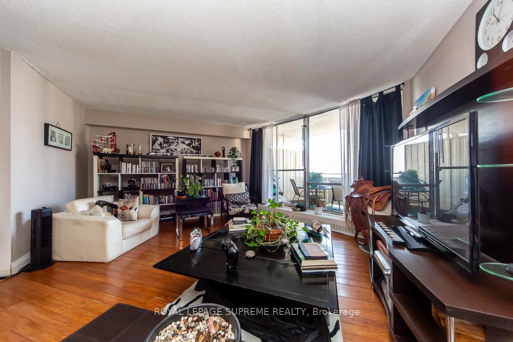 330 Dixon Road 2101, Toronto Unit: 2101