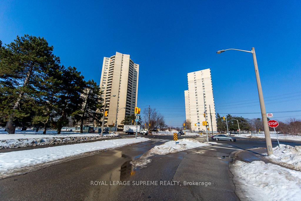 330 Dixon Road 2101, Toronto Unit: 2101