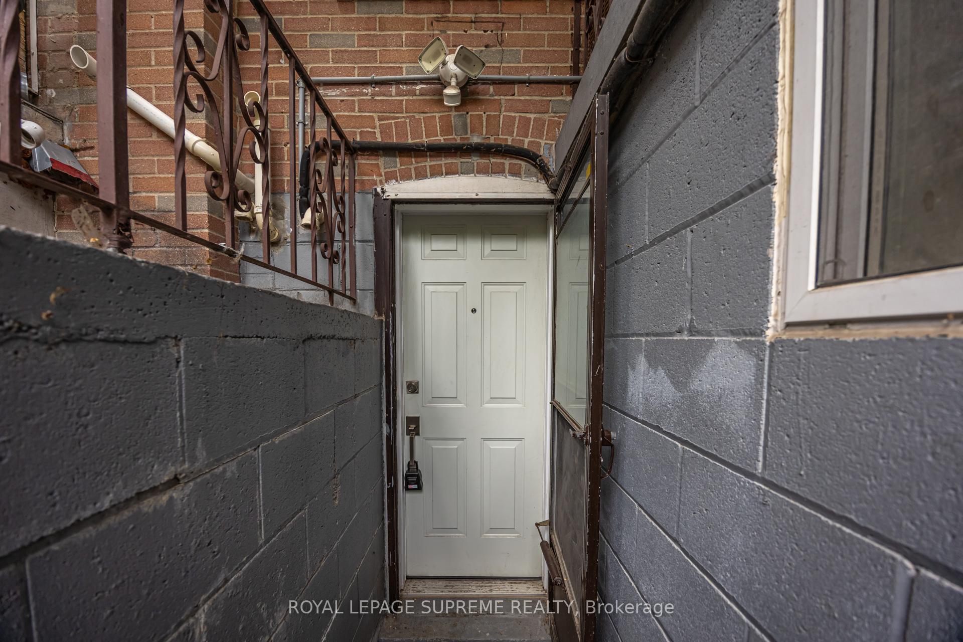 27 Dalrymple Drive, Toronto