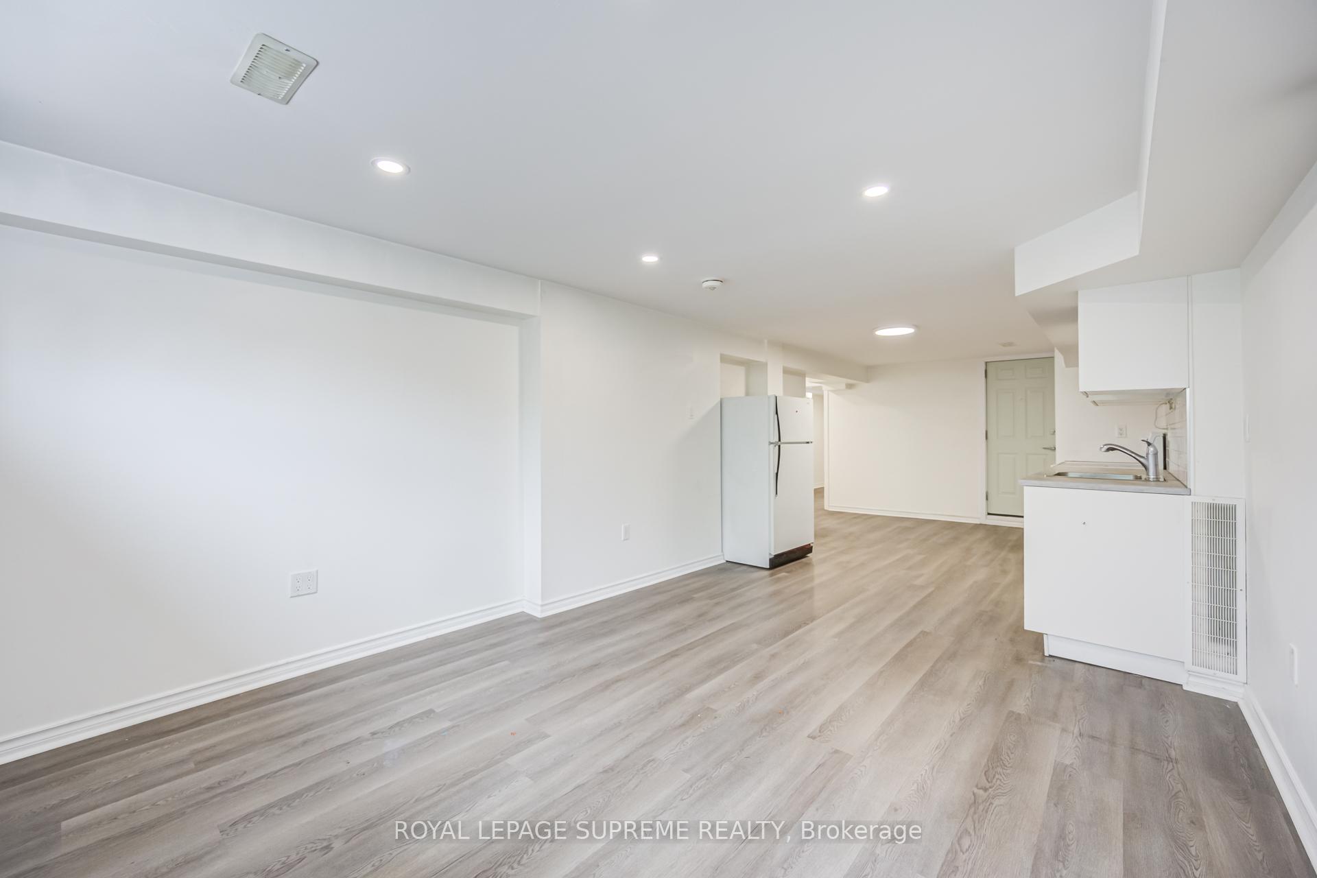 27 Dalrymple Drive, Toronto