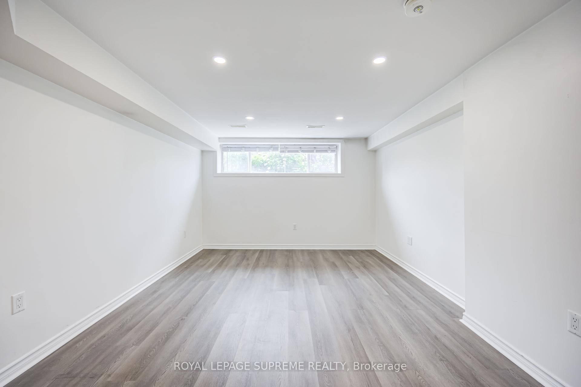 27 Dalrymple Drive, Toronto