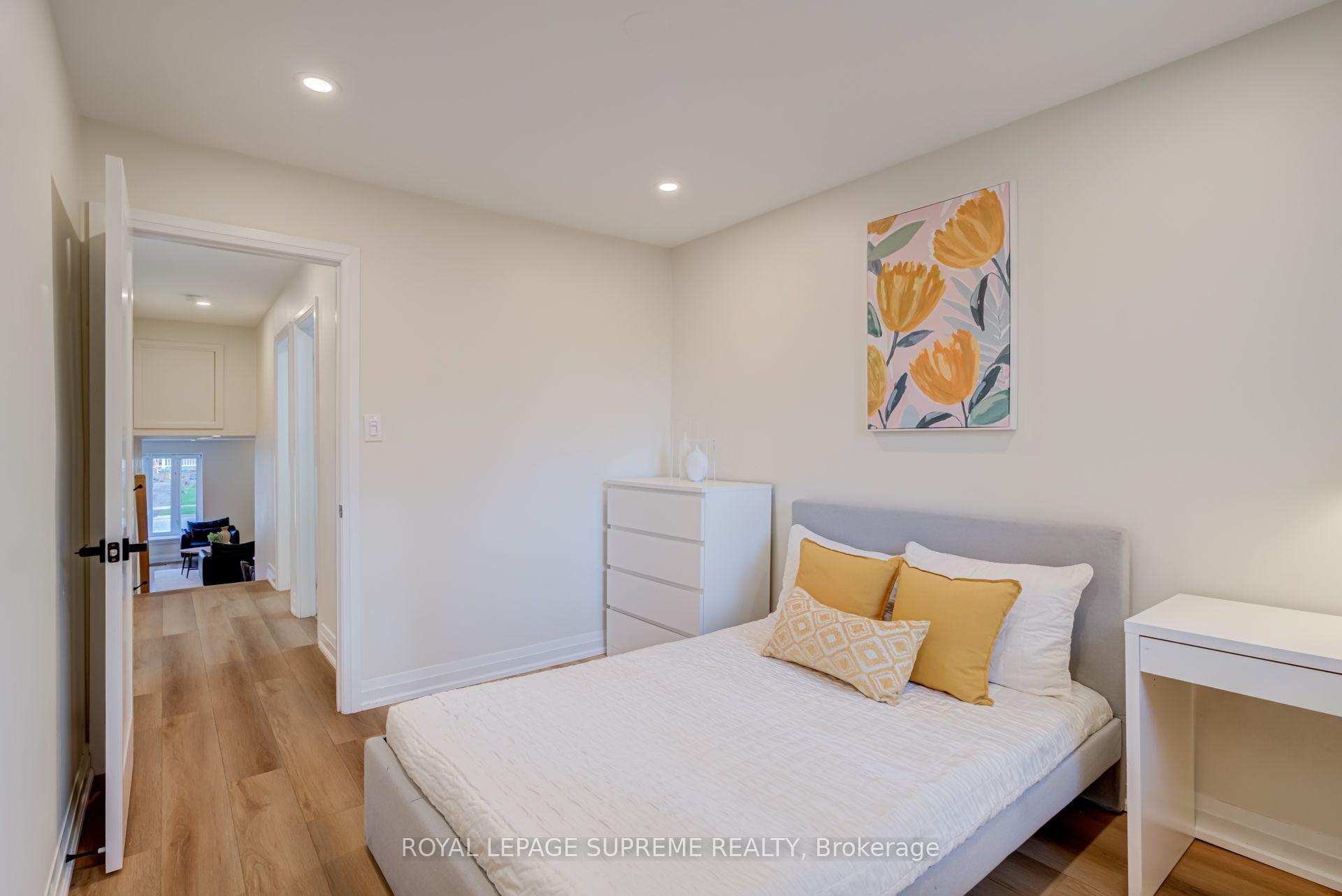 143 Voltarie Crescent Upper