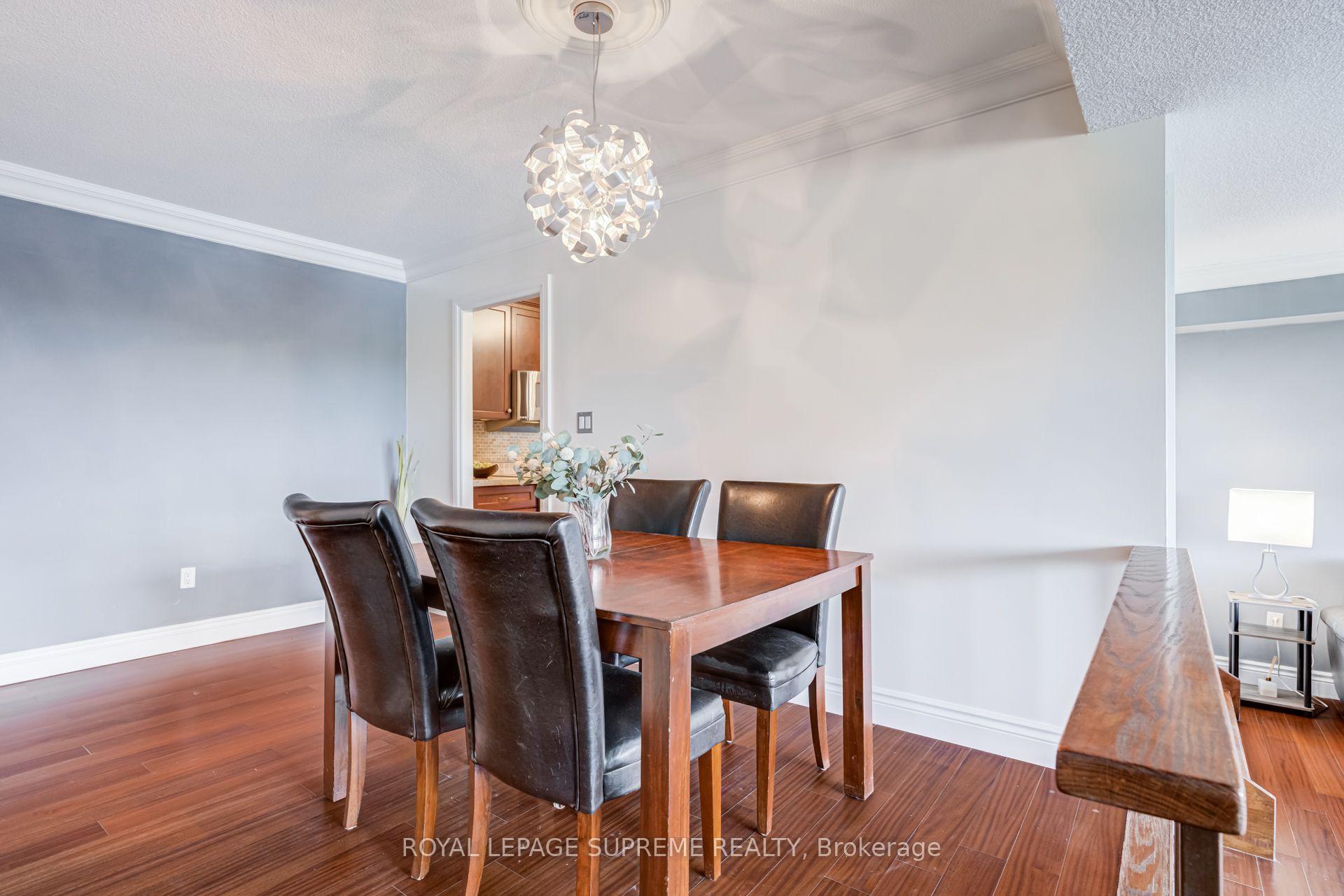 250 Scarlett Road 305, Toronto Unit: 305