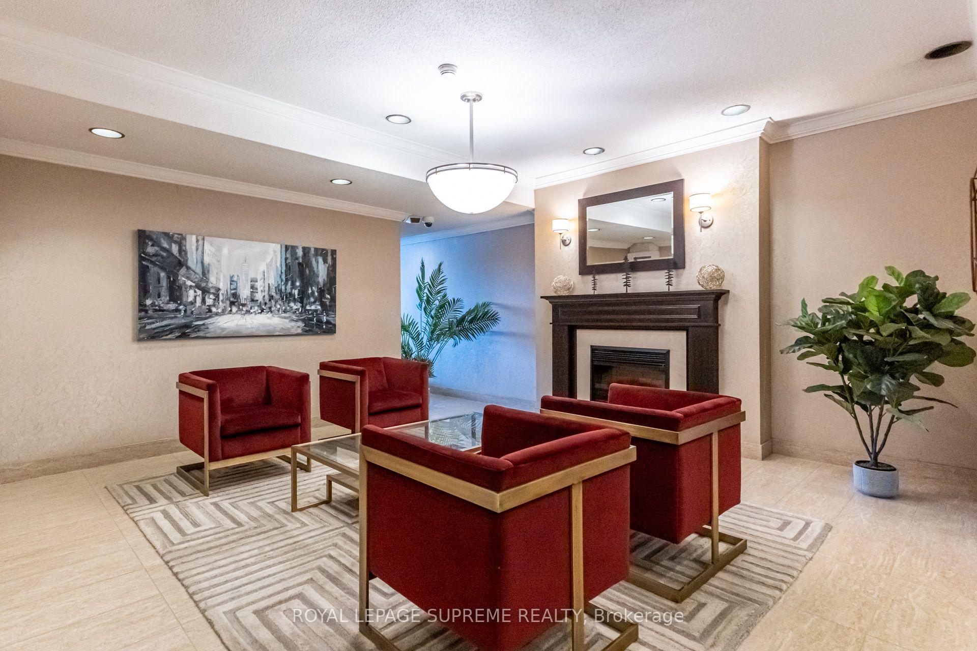 250 Scarlett Road 305, Toronto Unit: 305