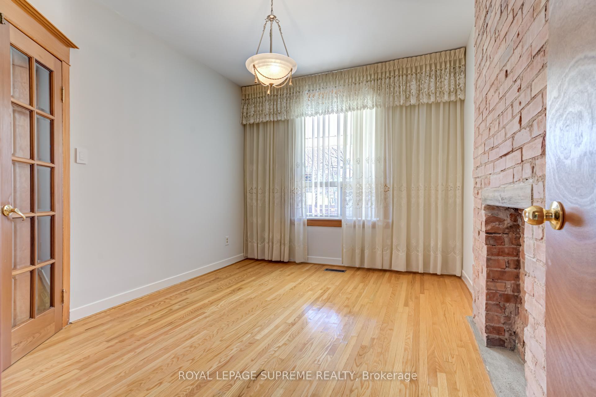 160 Shanly Street Lower, Toronto Unit: Lower