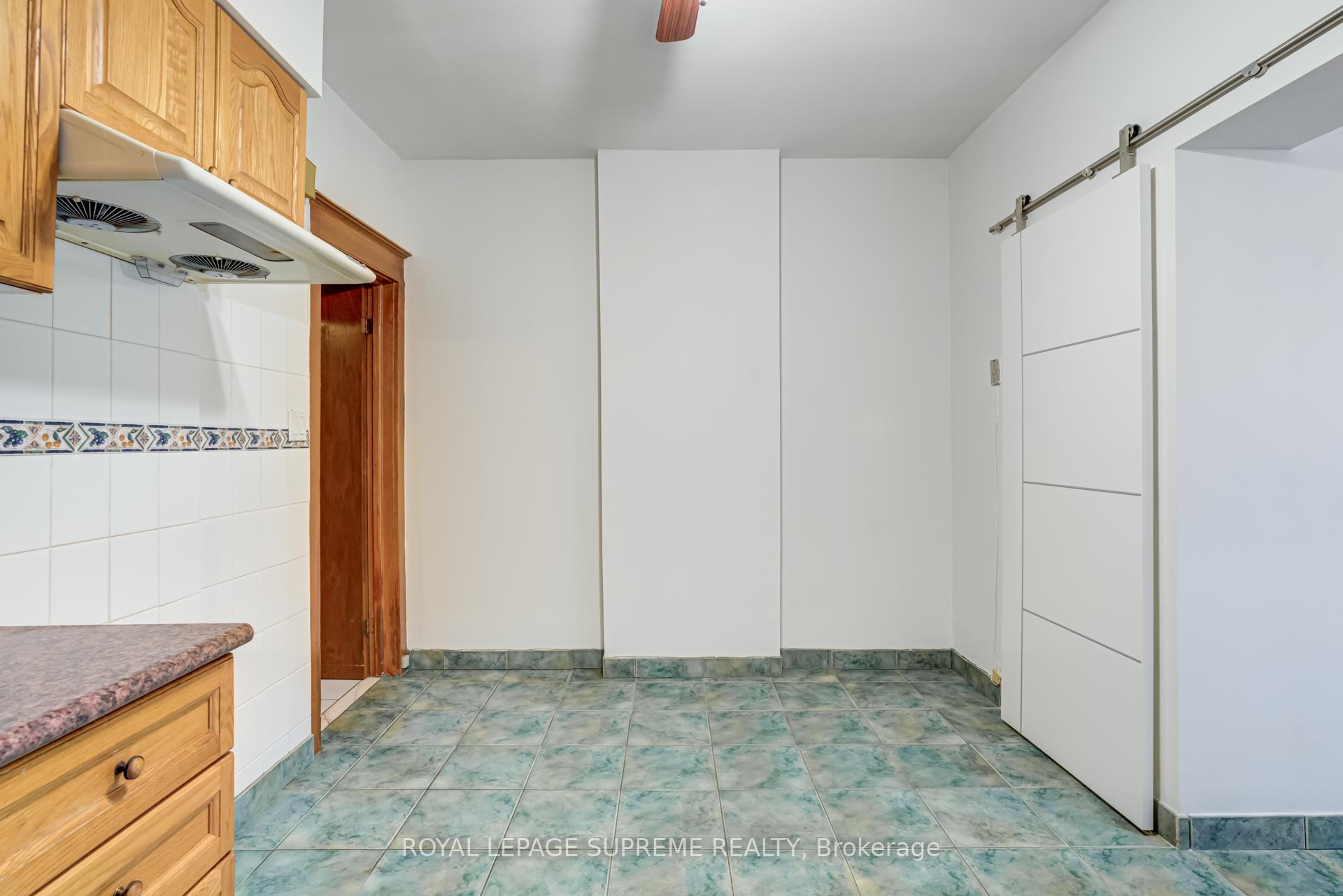 160 Shanly Street Lower, Toronto Unit: Lower