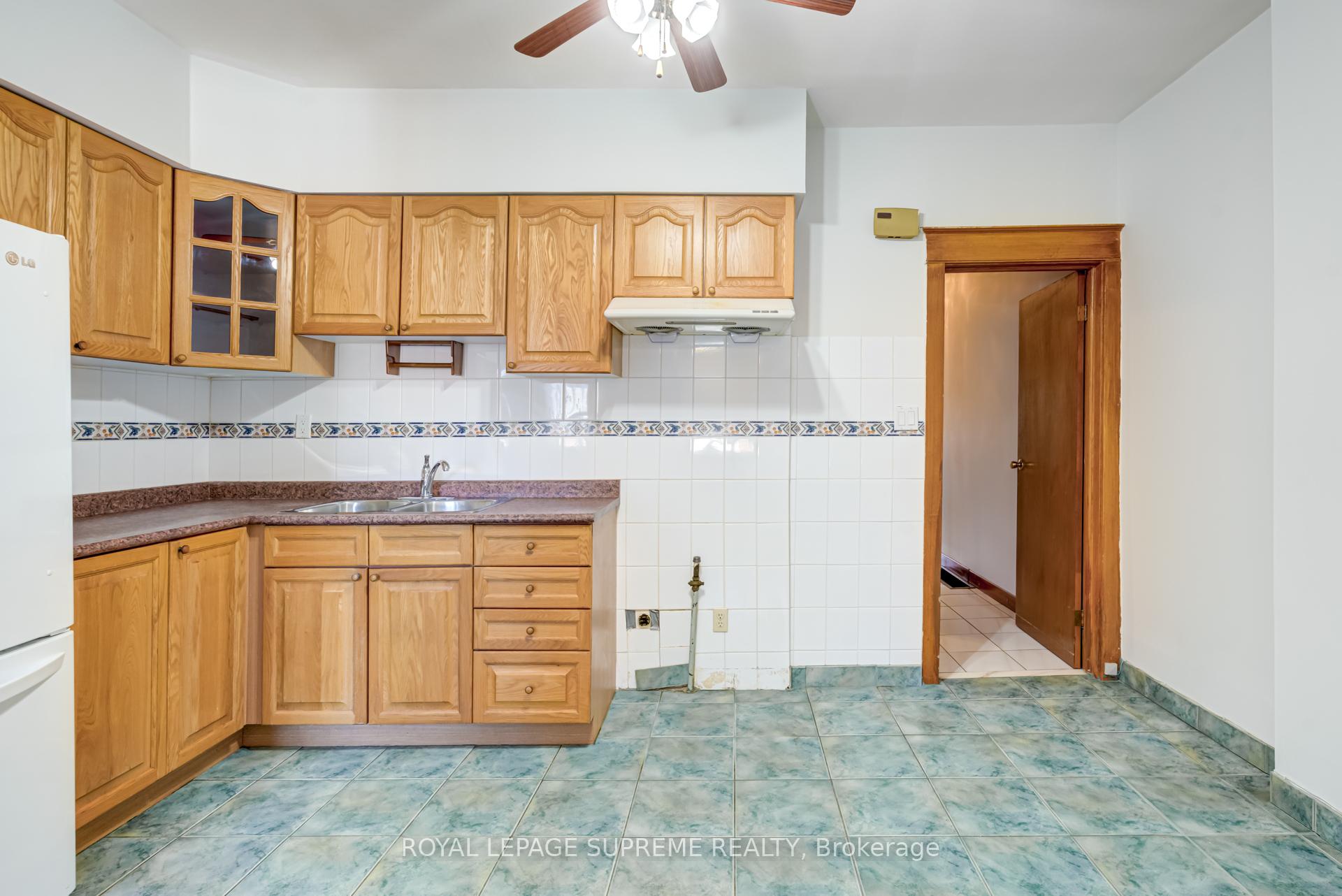 160 Shanly Street Lower, Toronto Unit: Lower