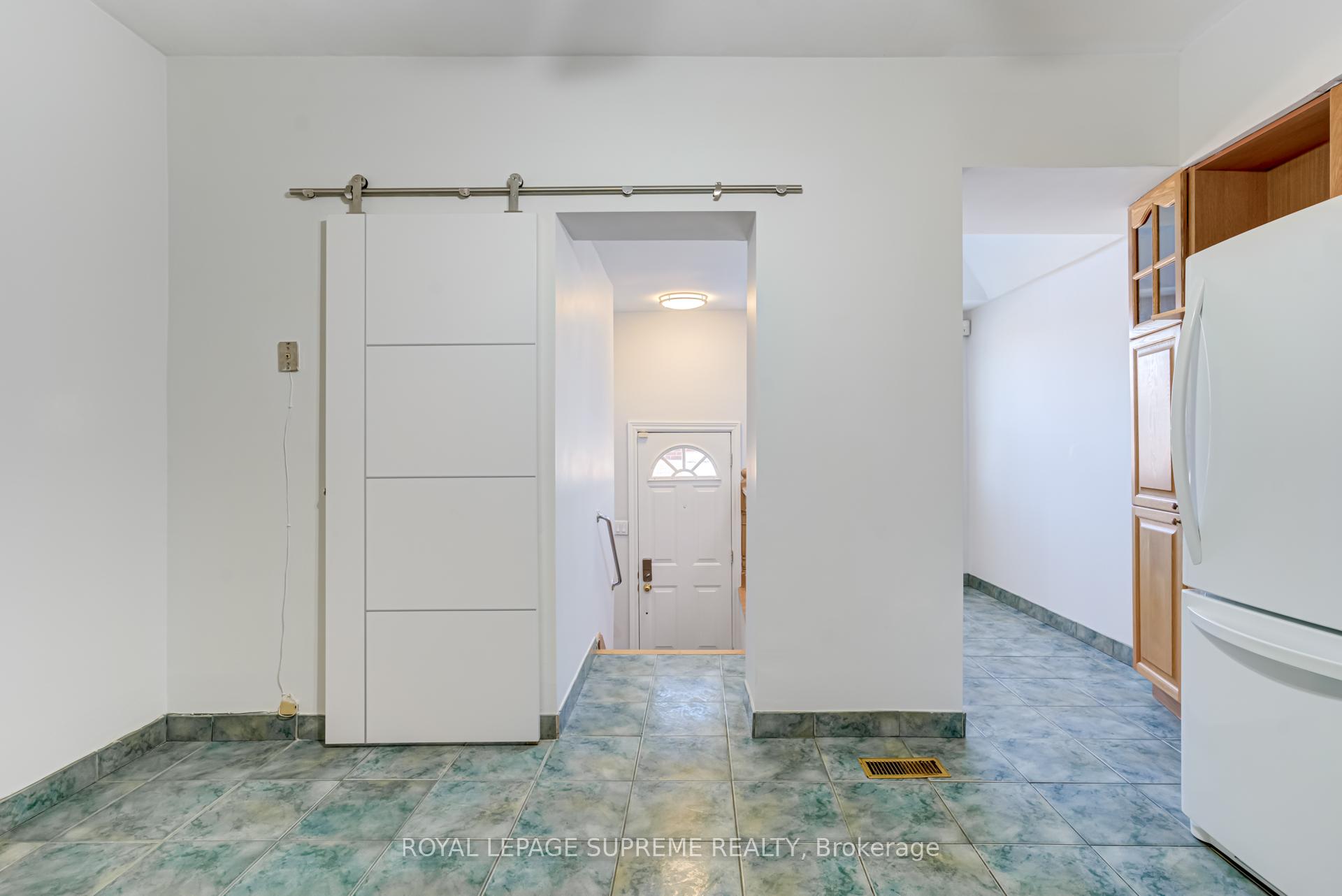 160 Shanly Street Lower, Toronto Unit: Lower