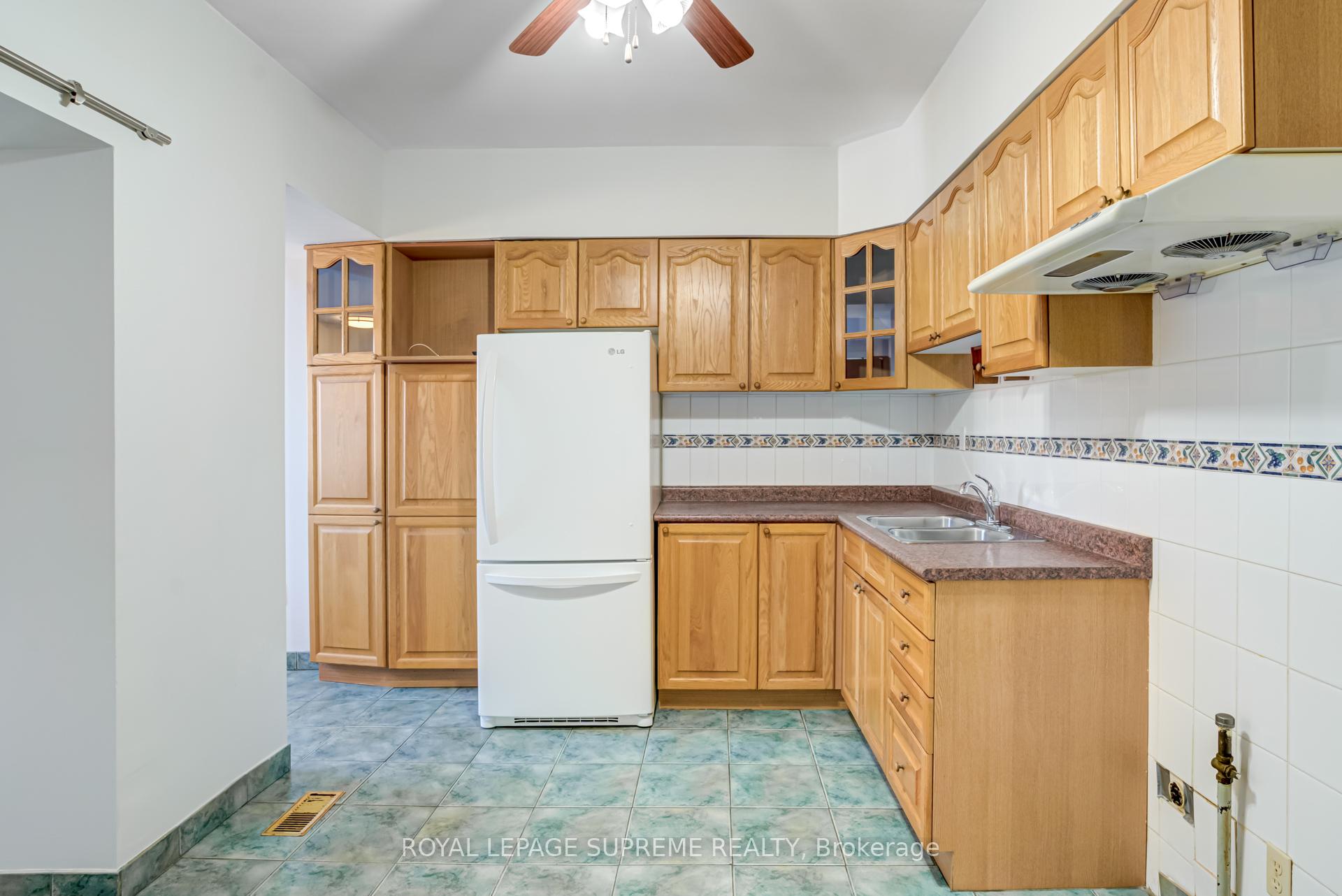 160 Shanly Street Lower, Toronto Unit: Lower