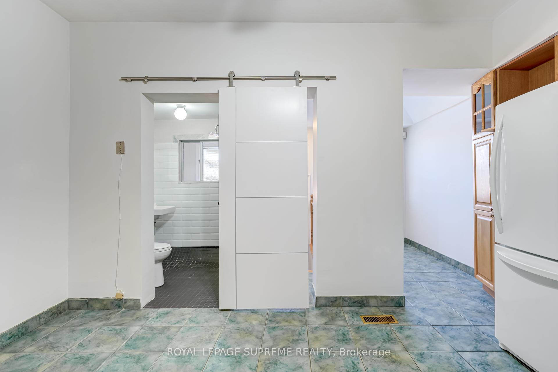 160 Shanly Street Lower, Toronto Unit: Lower