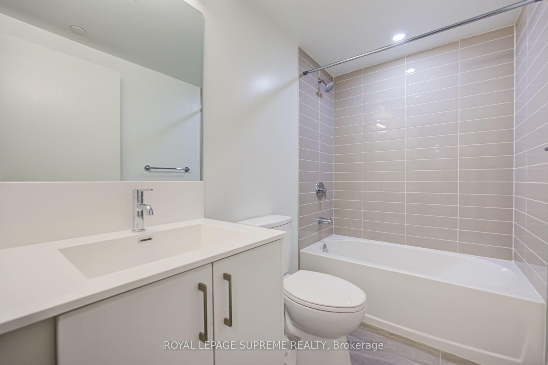 4010 Eglinton Avenue W 215, Toronto Unit: 215