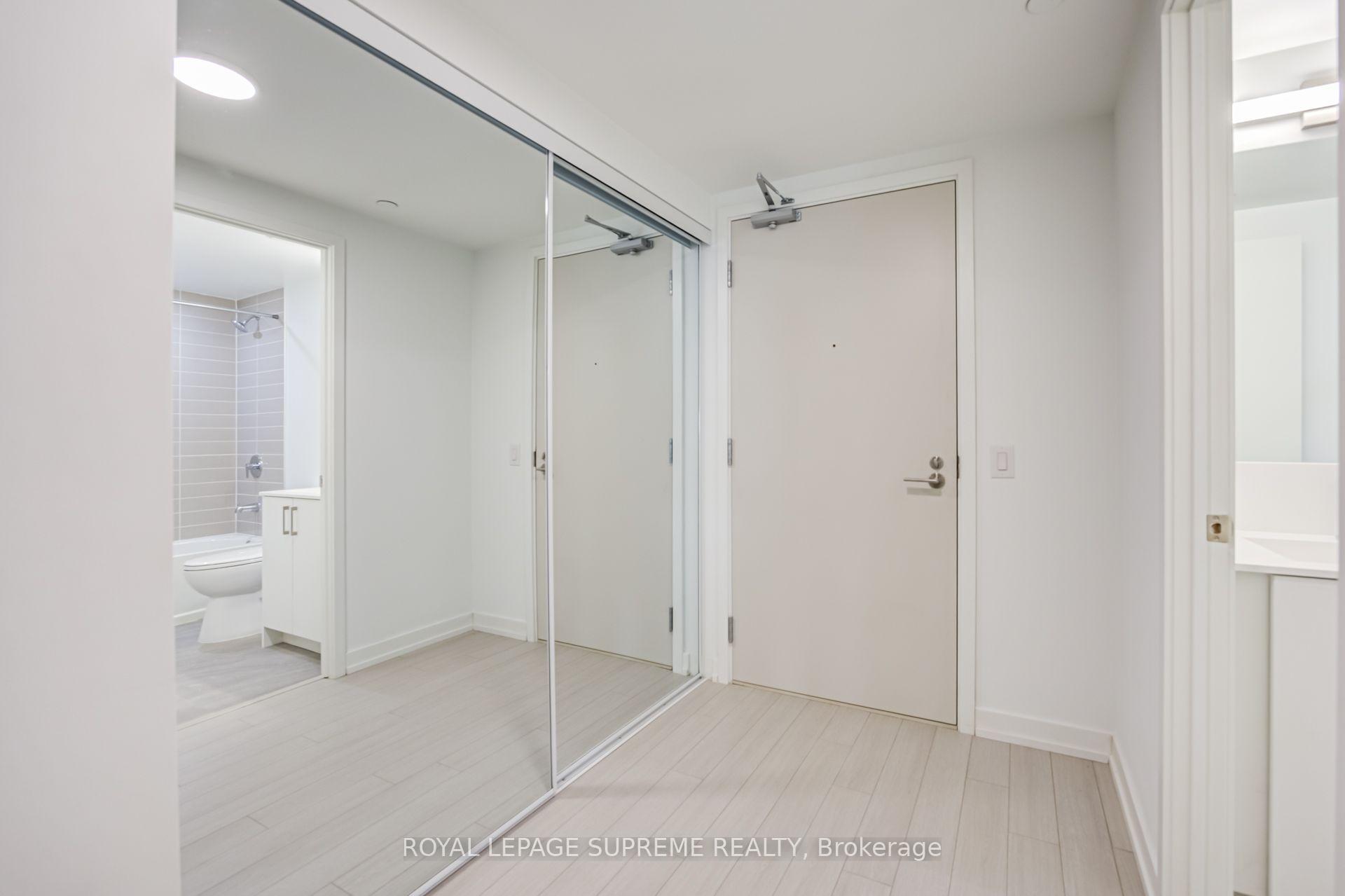 4010 Eglinton Avenue W 215, Toronto Unit: 215
