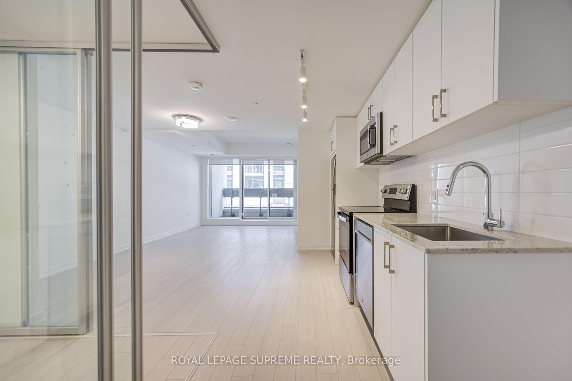 4010 Eglinton Avenue W 215, Toronto Unit: 215