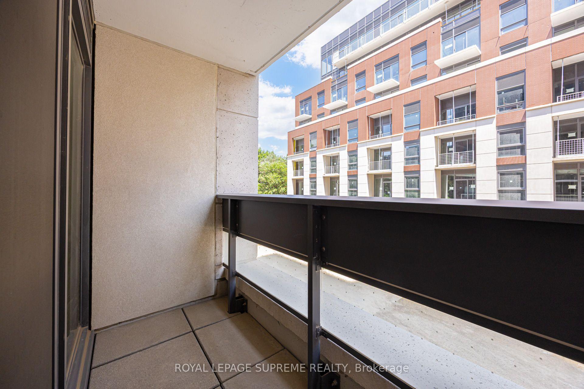 4010 Eglinton Avenue W 215, Toronto Unit: 215