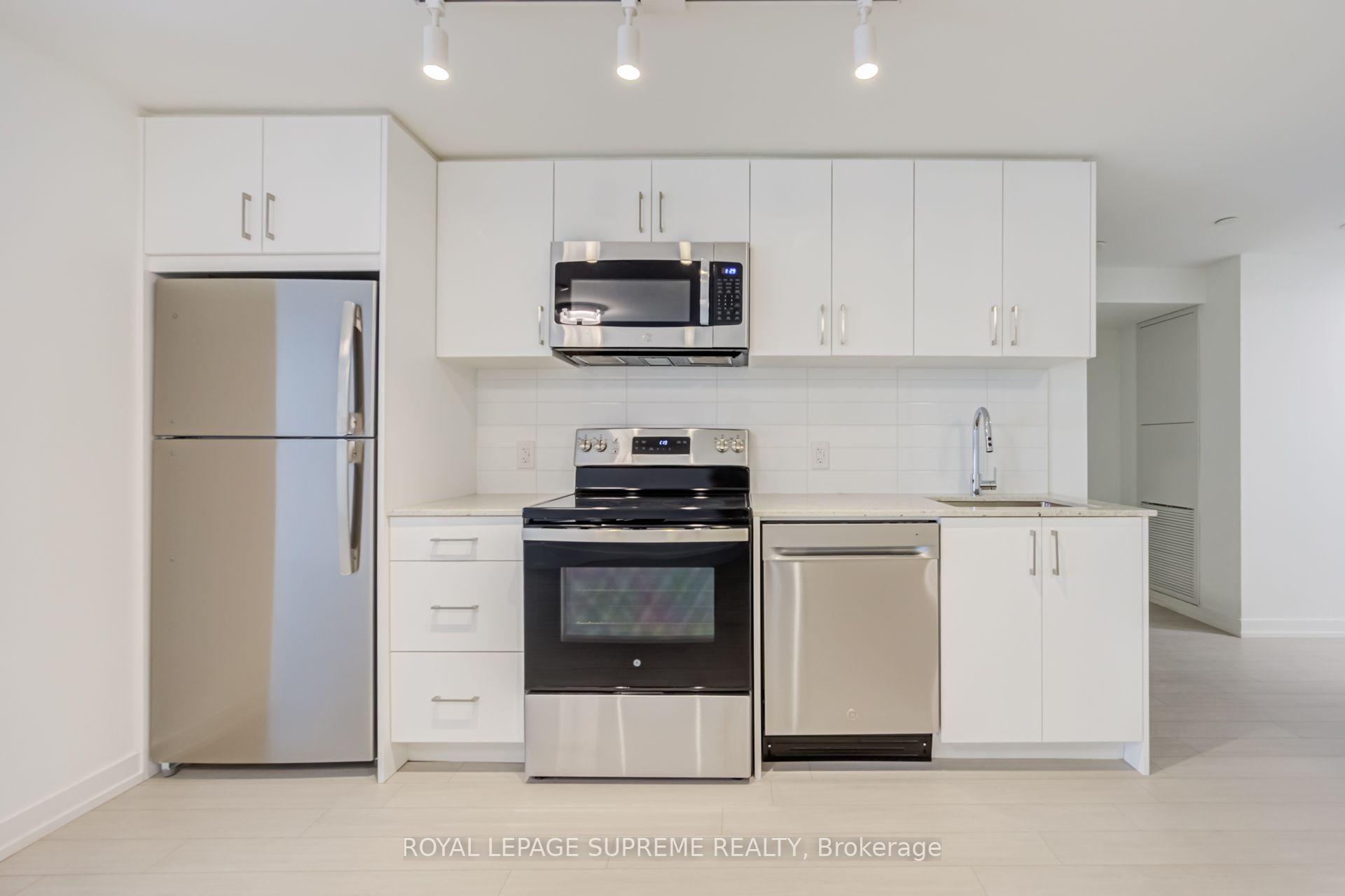 4010 Eglinton Avenue W 215, Toronto Unit: 215