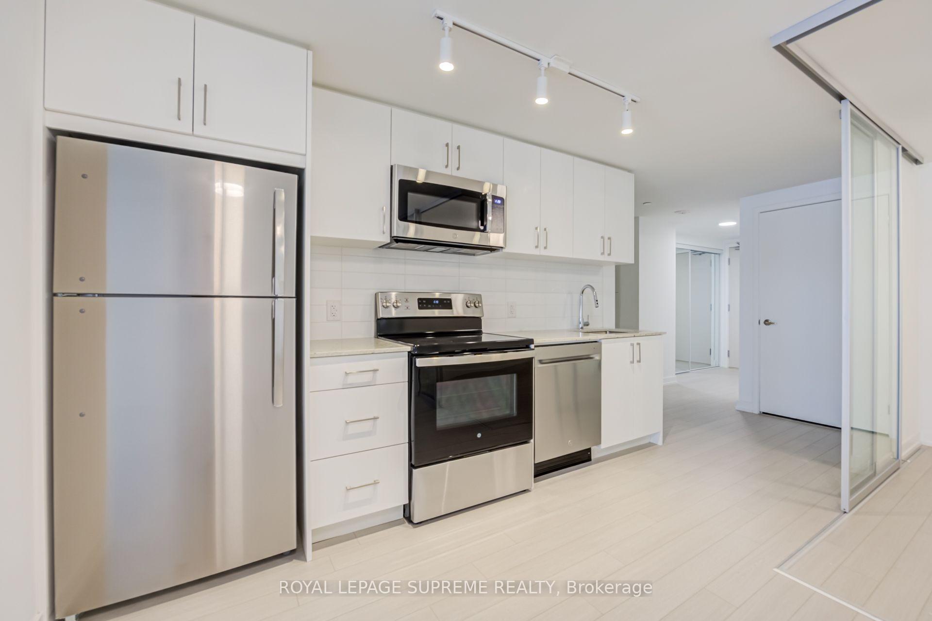 4010 Eglinton Avenue W 215, Toronto Unit: 215