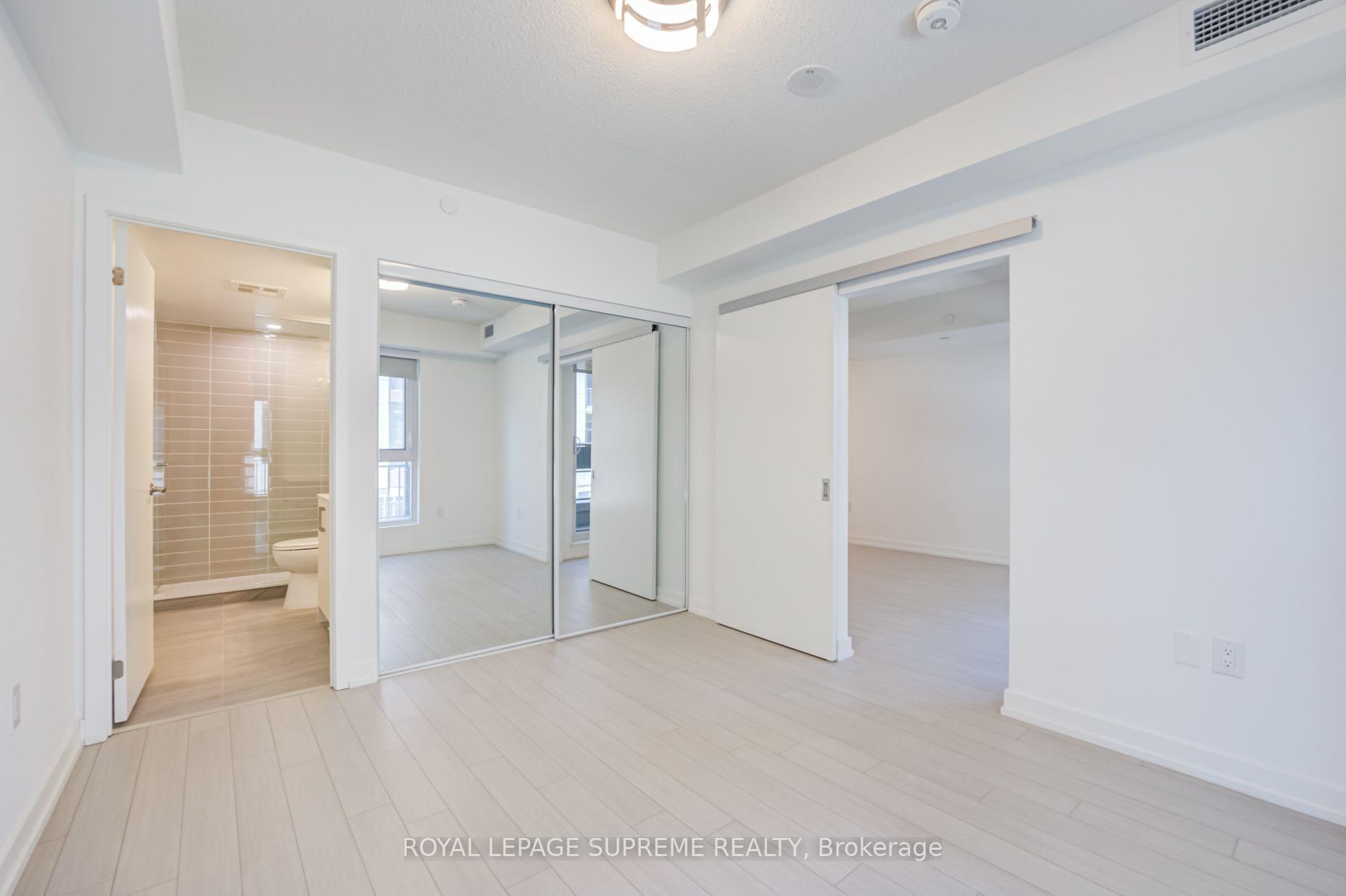 4010 Eglinton Avenue W 215, Toronto Unit: 215