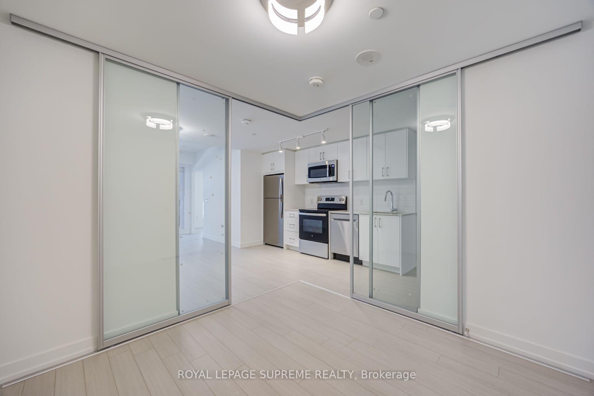 4010 Eglinton Avenue W 215, Toronto Unit: 215