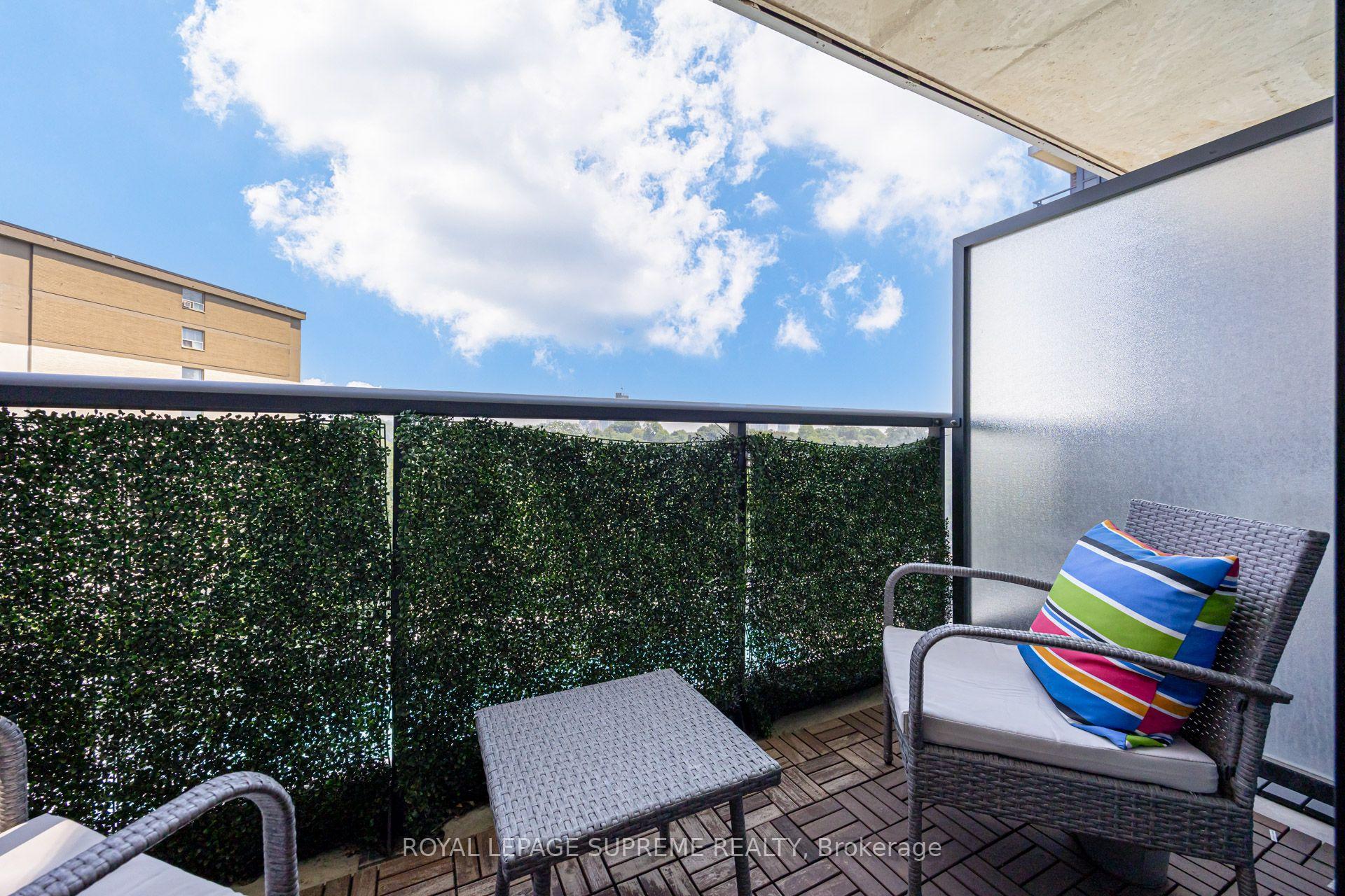 10 Gibbs Road 414, Toronto Unit: 414