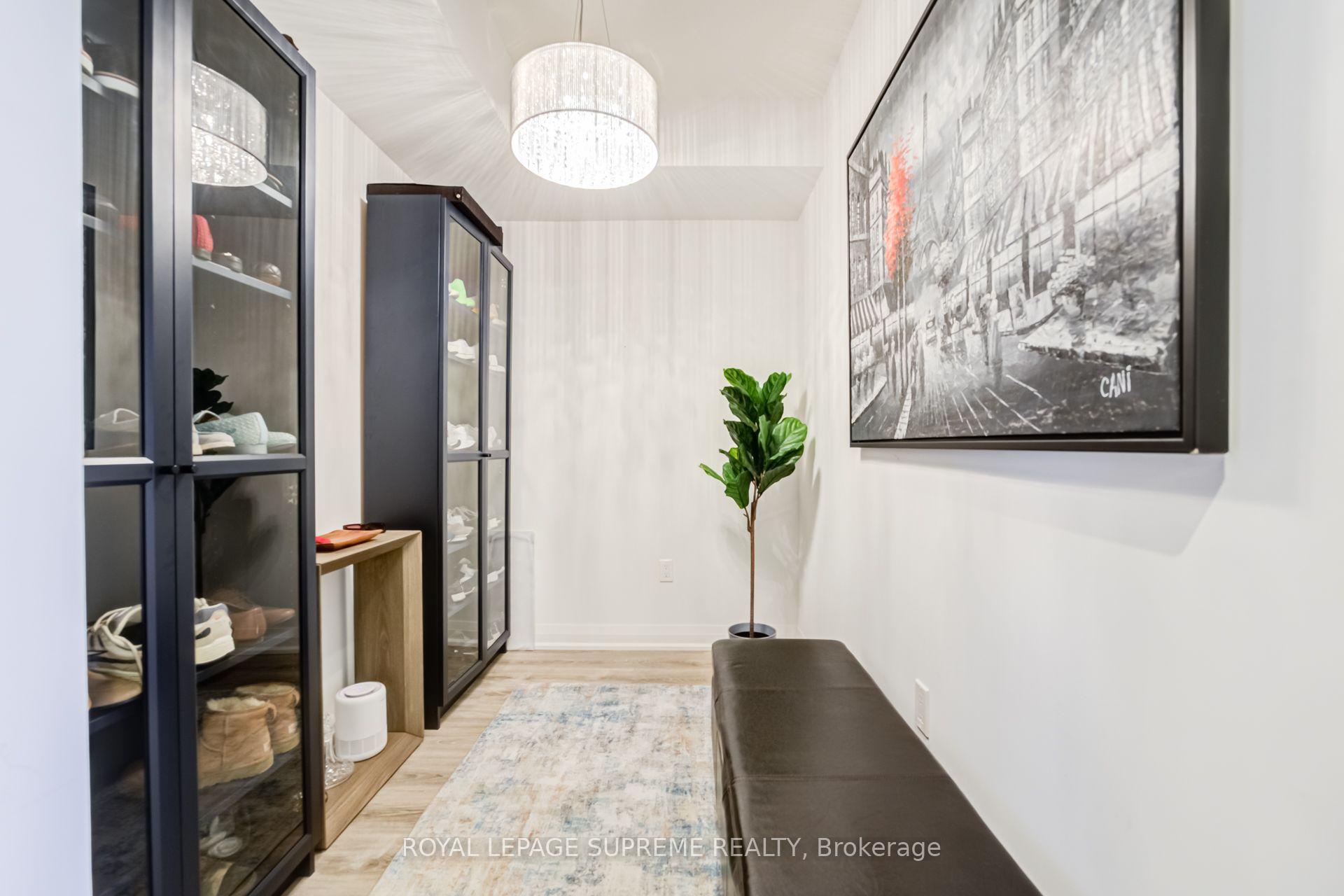 10 Gibbs Road 414, Toronto Unit: 414