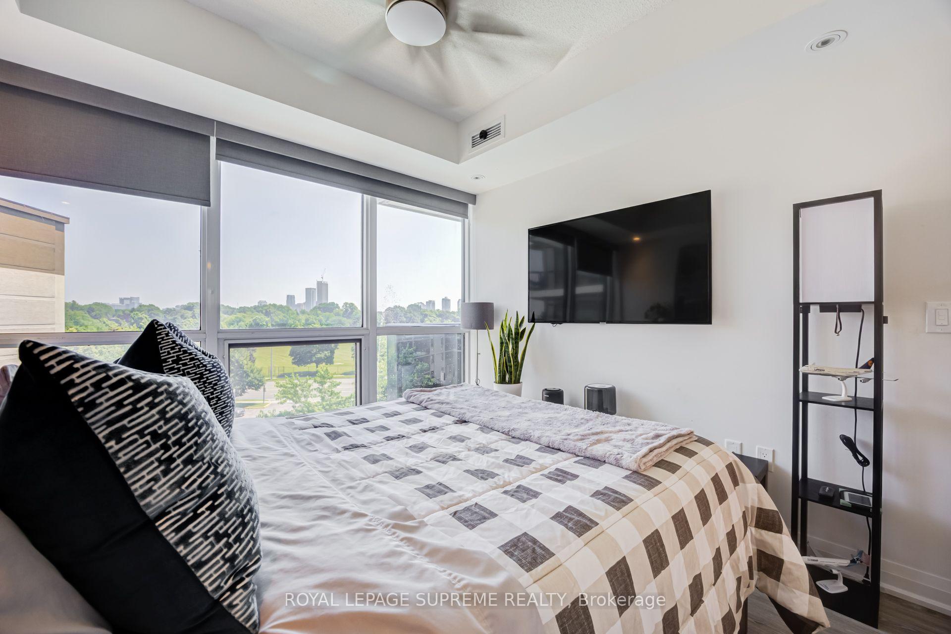 10 Gibbs Road 414, Toronto Unit: 414