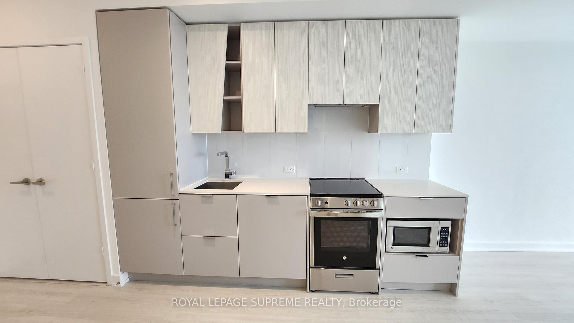 3883 Quartz Road 905