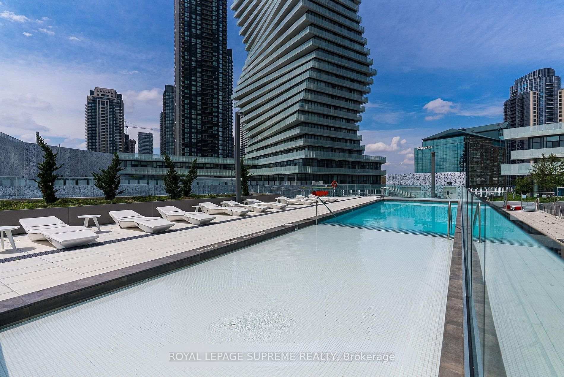 3883 Quartz Road 905
