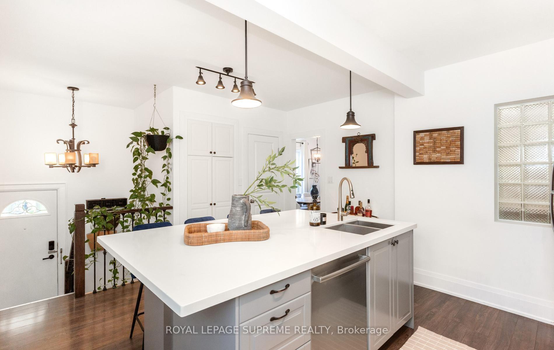 50 Brookside Avenue, Toronto