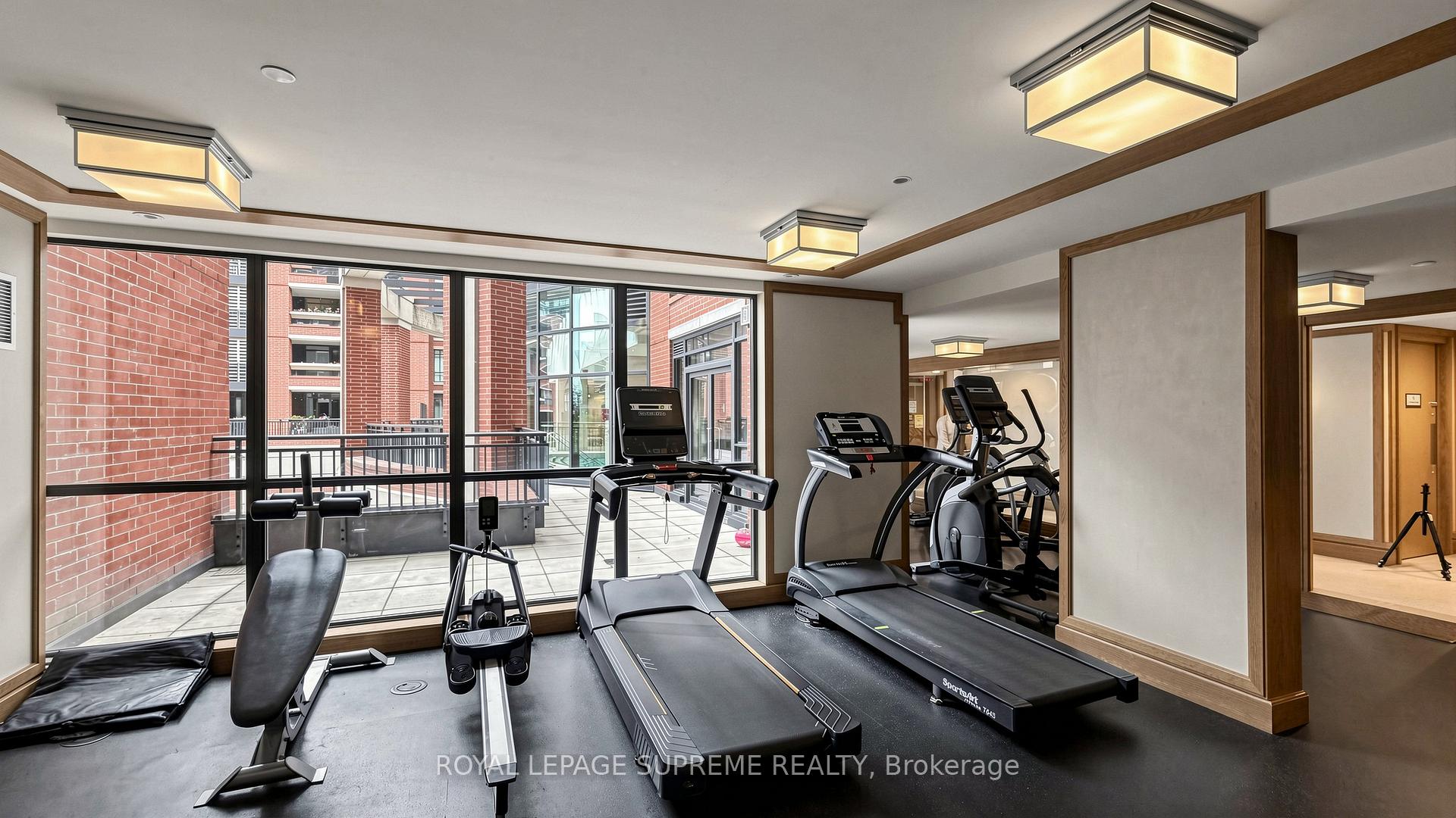 830 W Lawrence Avenue W 2702, Toronto Unit: 2702