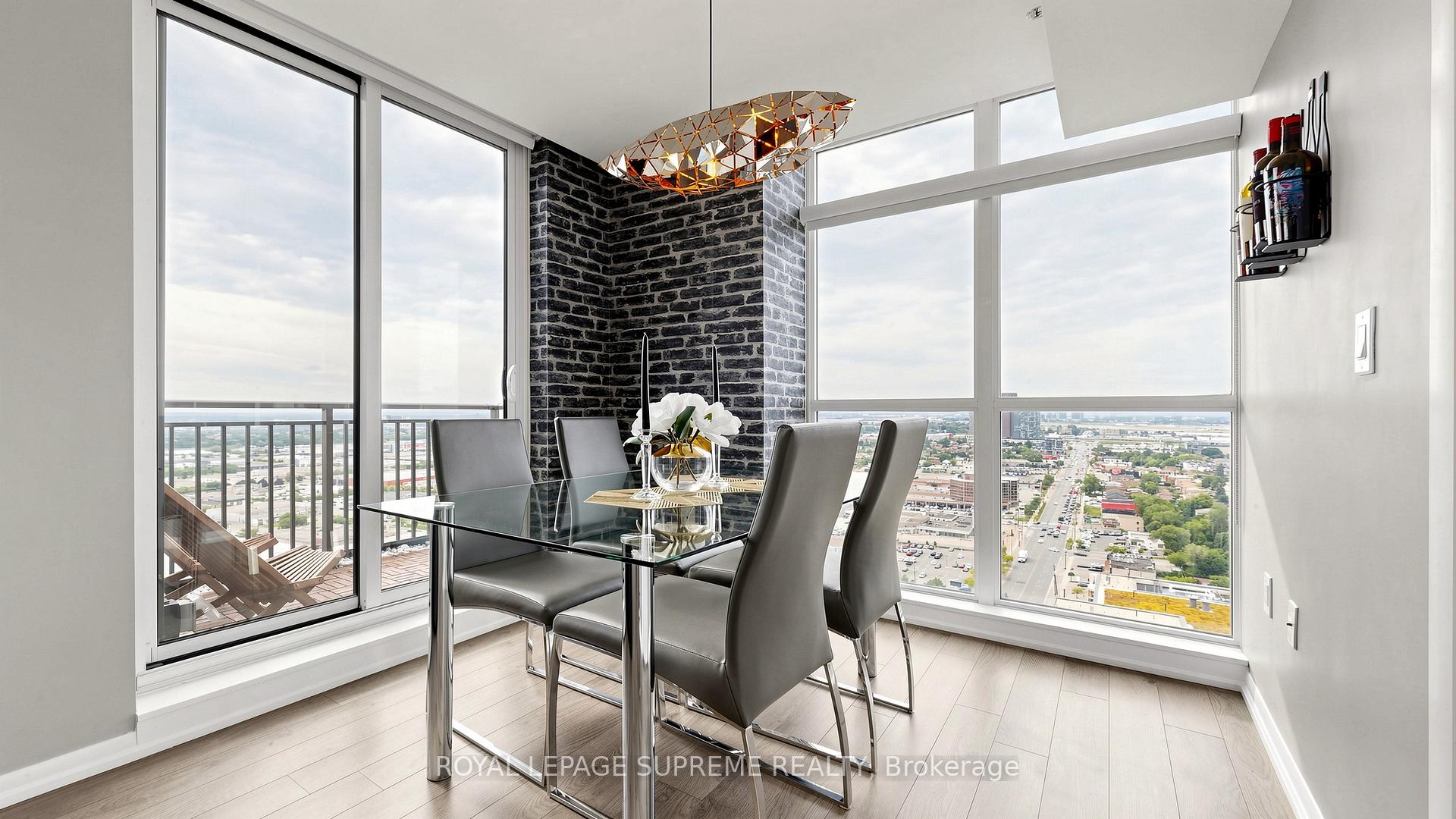 830 W Lawrence Avenue W 2702, Toronto Unit: 2702