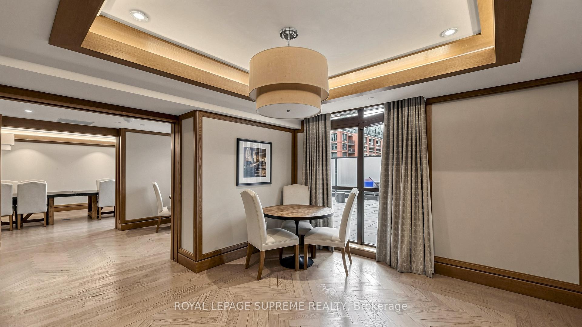 830 W Lawrence Avenue W 2702, Toronto Unit: 2702