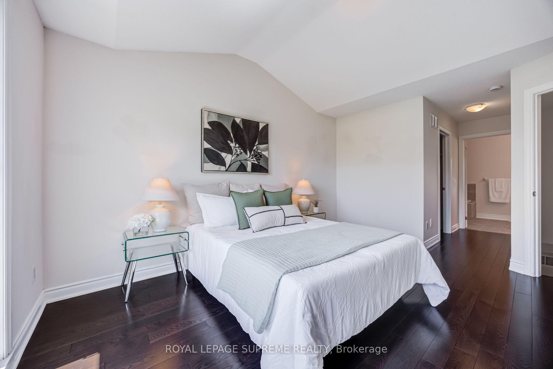 19B Hobden Place, Toronto