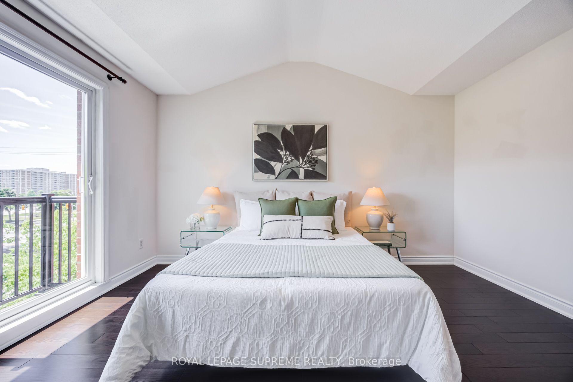 19B Hobden Place, Toronto