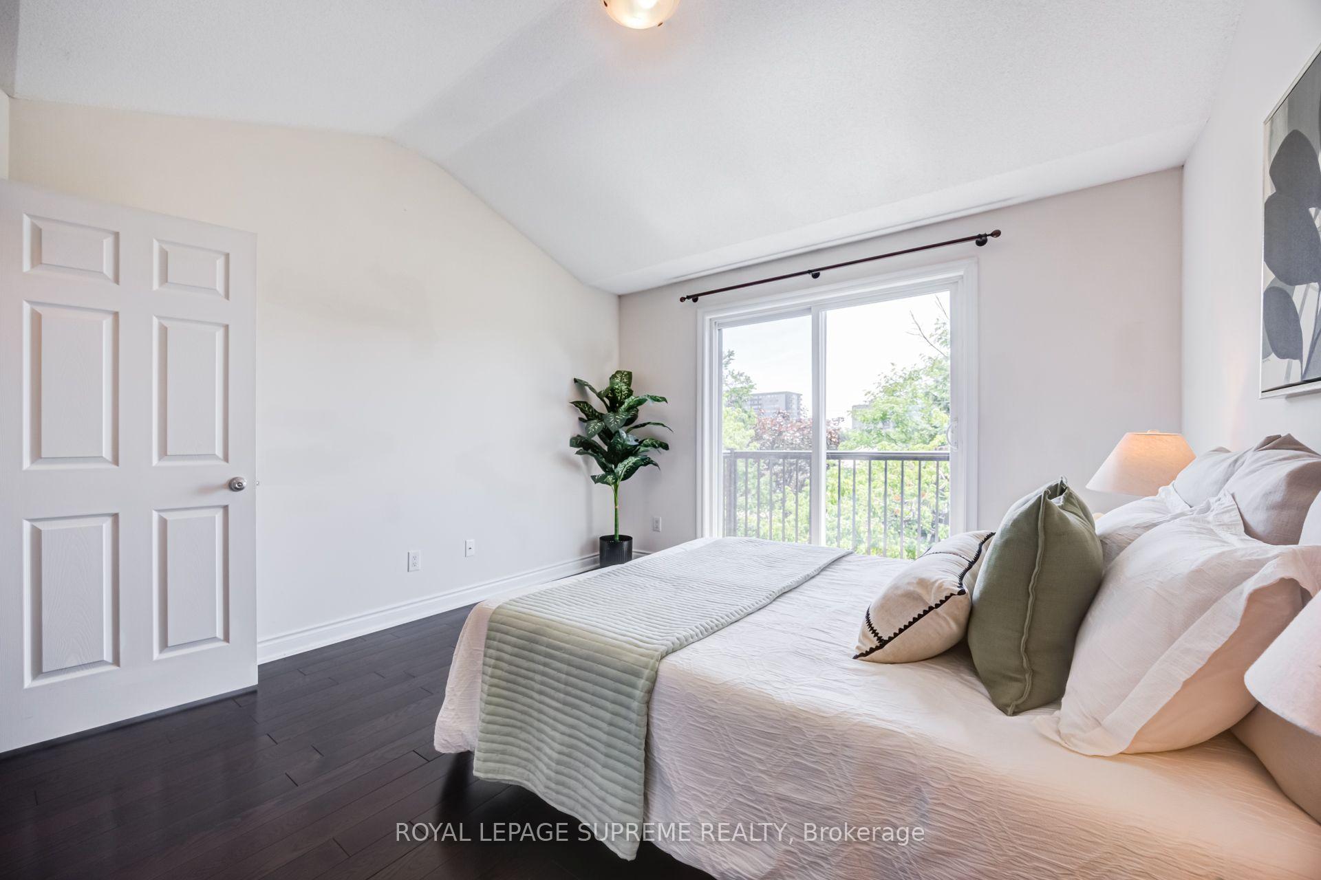 19B Hobden Place, Toronto