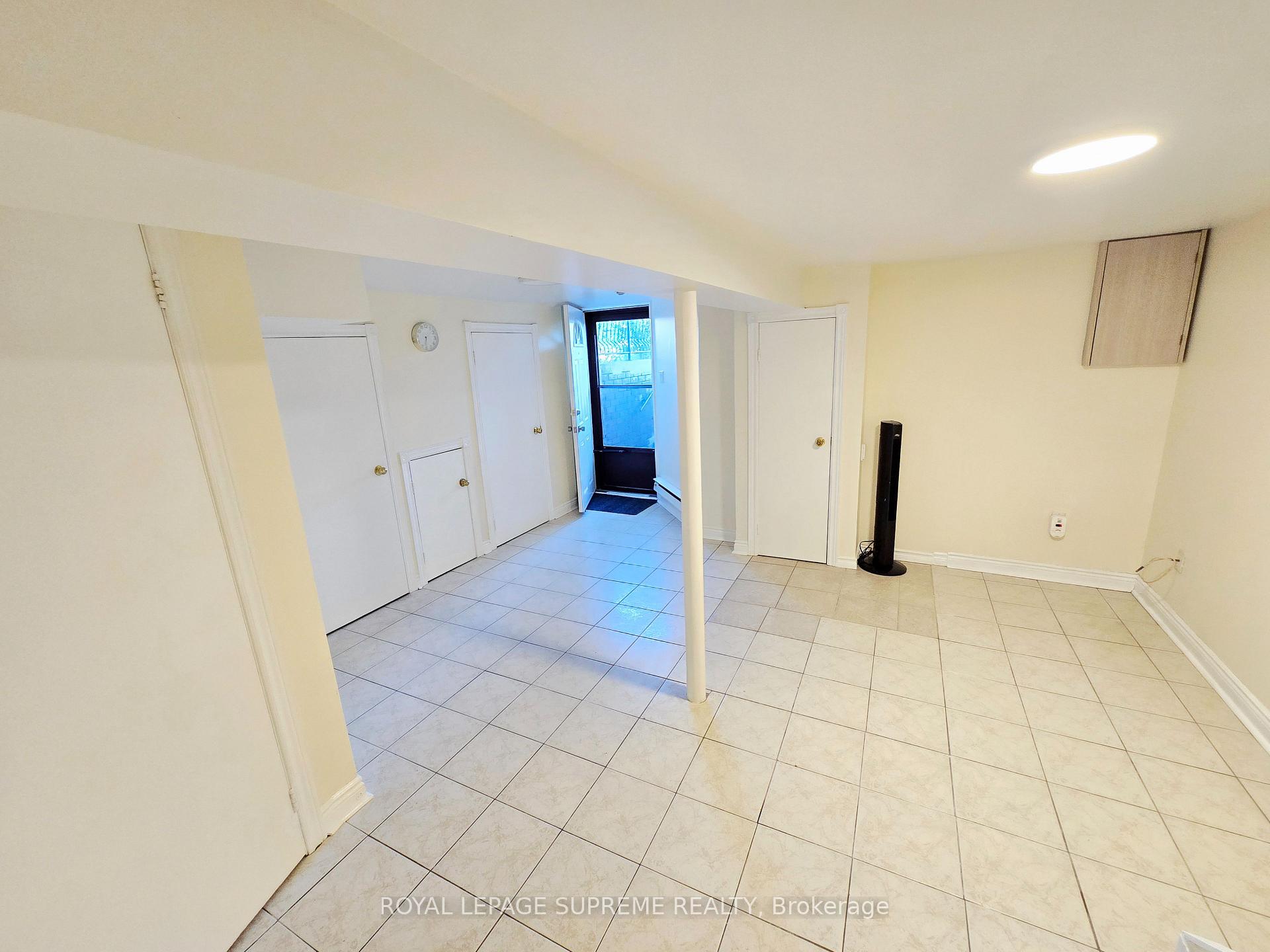 20 Edna Avenue Basement, Toronto Unit: Basement