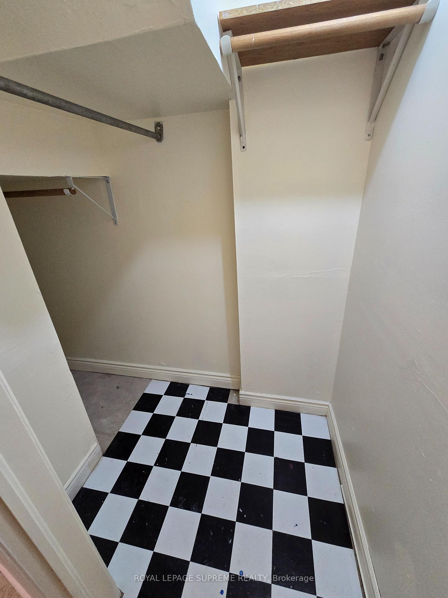 20 Edna Avenue Basement, Toronto Unit: Basement