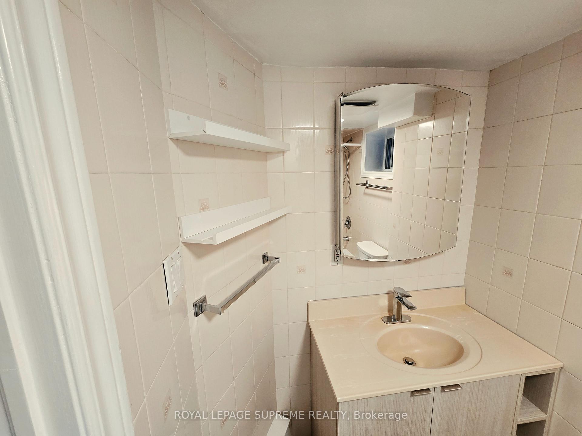 20 Edna Avenue Basement, Toronto Unit: Basement