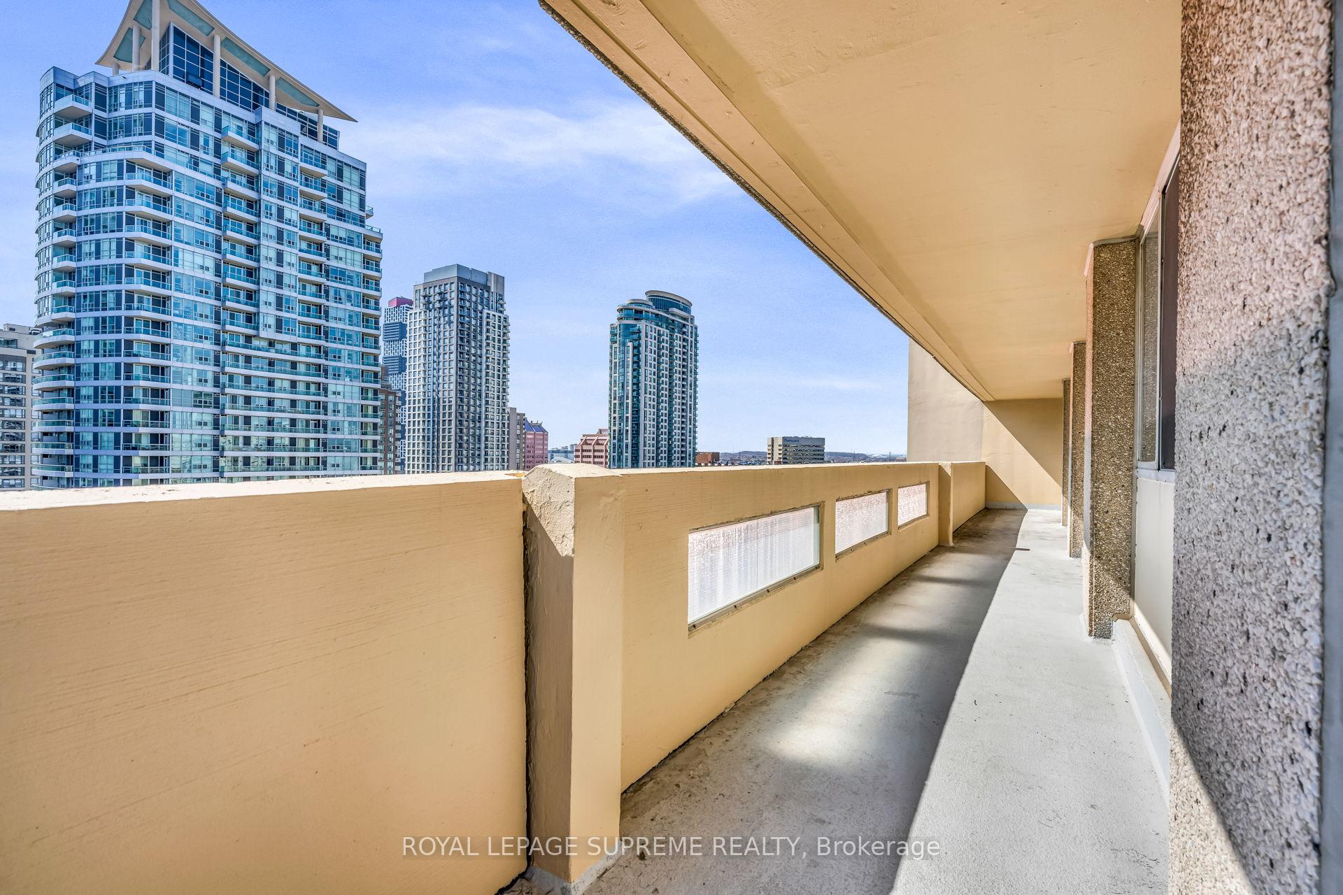 3590 Kaneff Crescent 1907