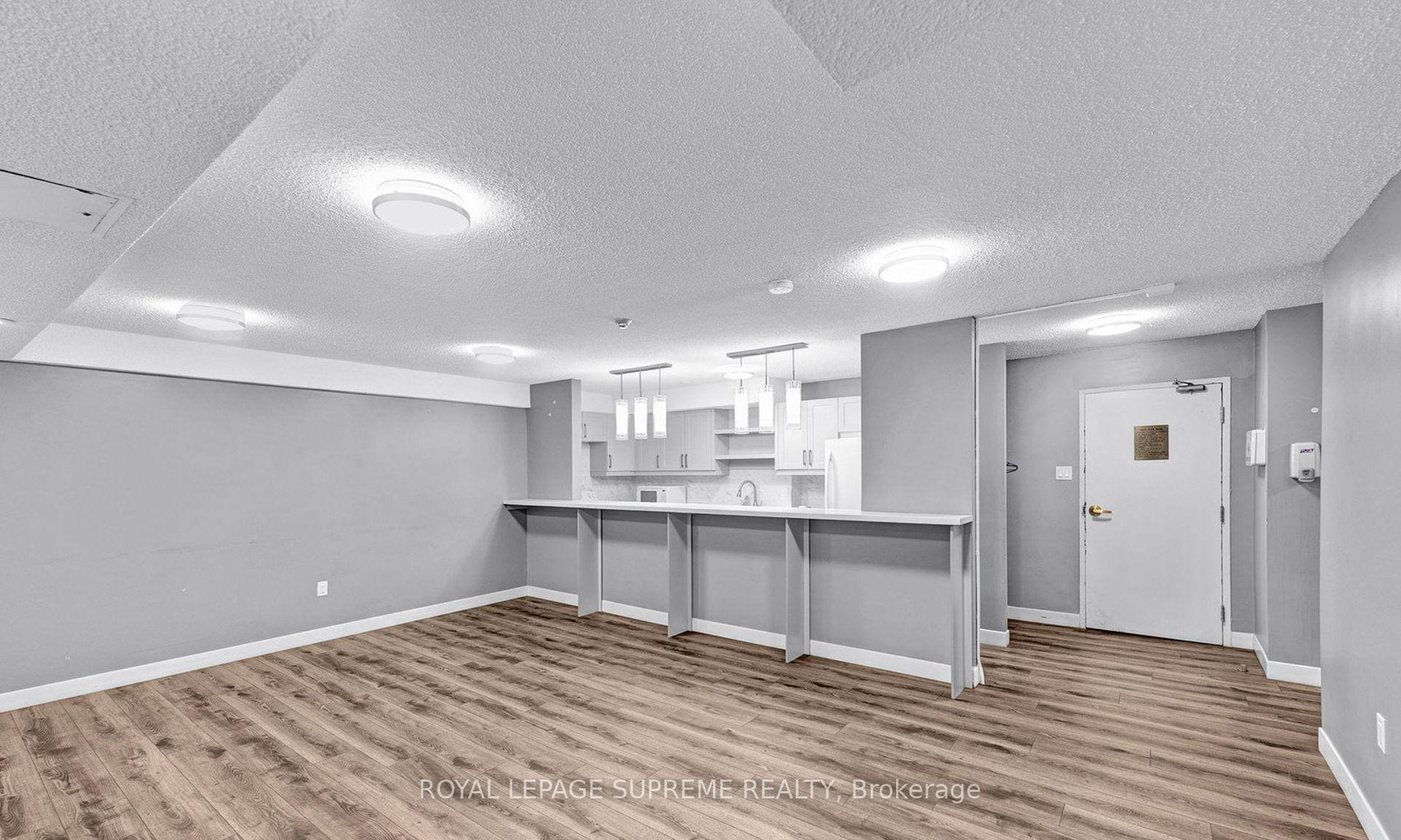 3590 Kaneff Crescent 1907