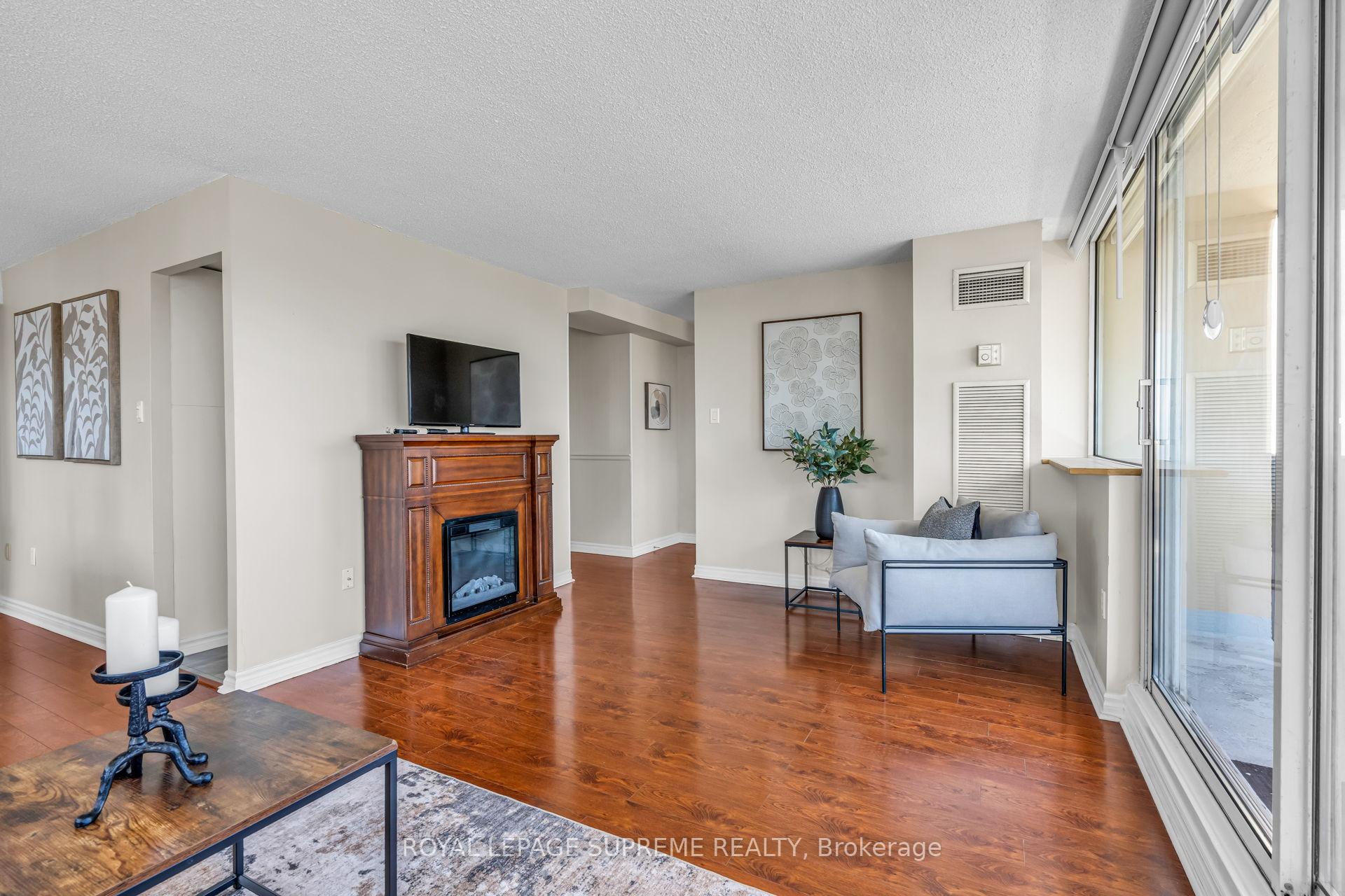 3590 Kaneff Crescent 1907