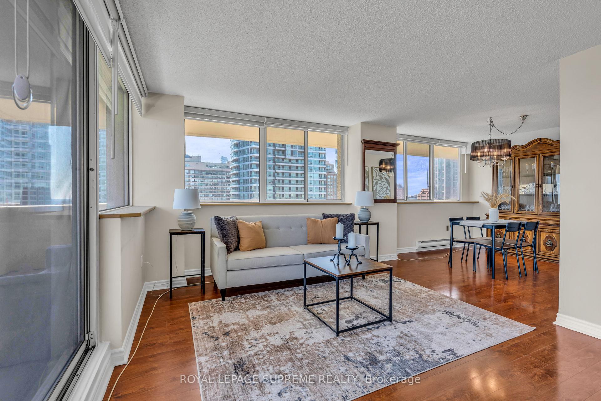 3590 Kaneff Crescent 1907