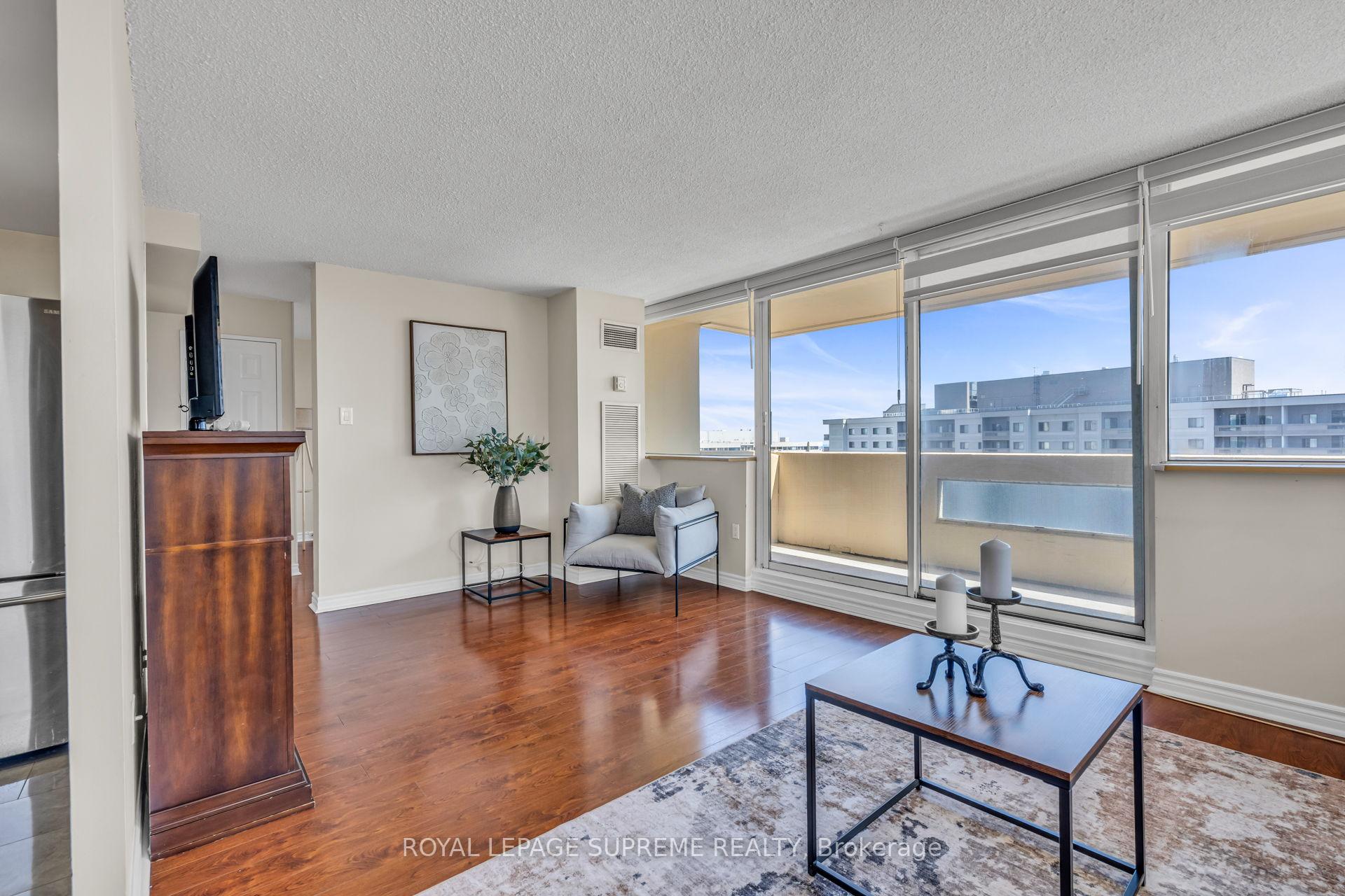 3590 Kaneff Crescent 1907