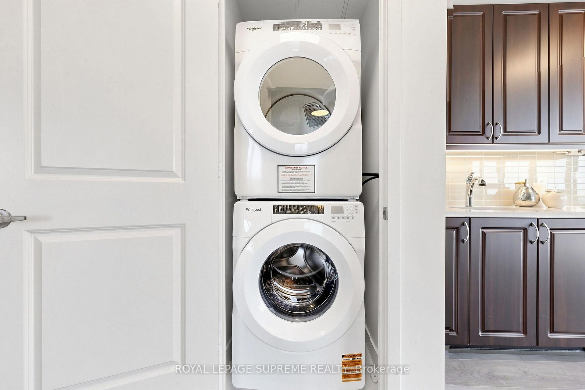 38 Annie Craig Drive 2708, Toronto Unit: 2708