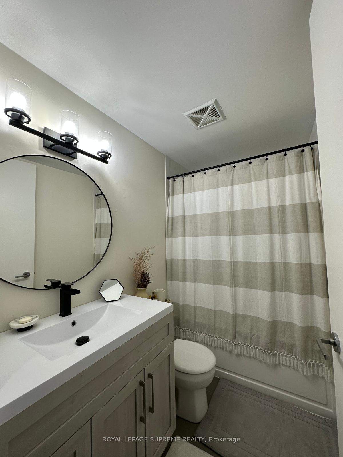 165 Legion Road 1429, Toronto Unit: 1429