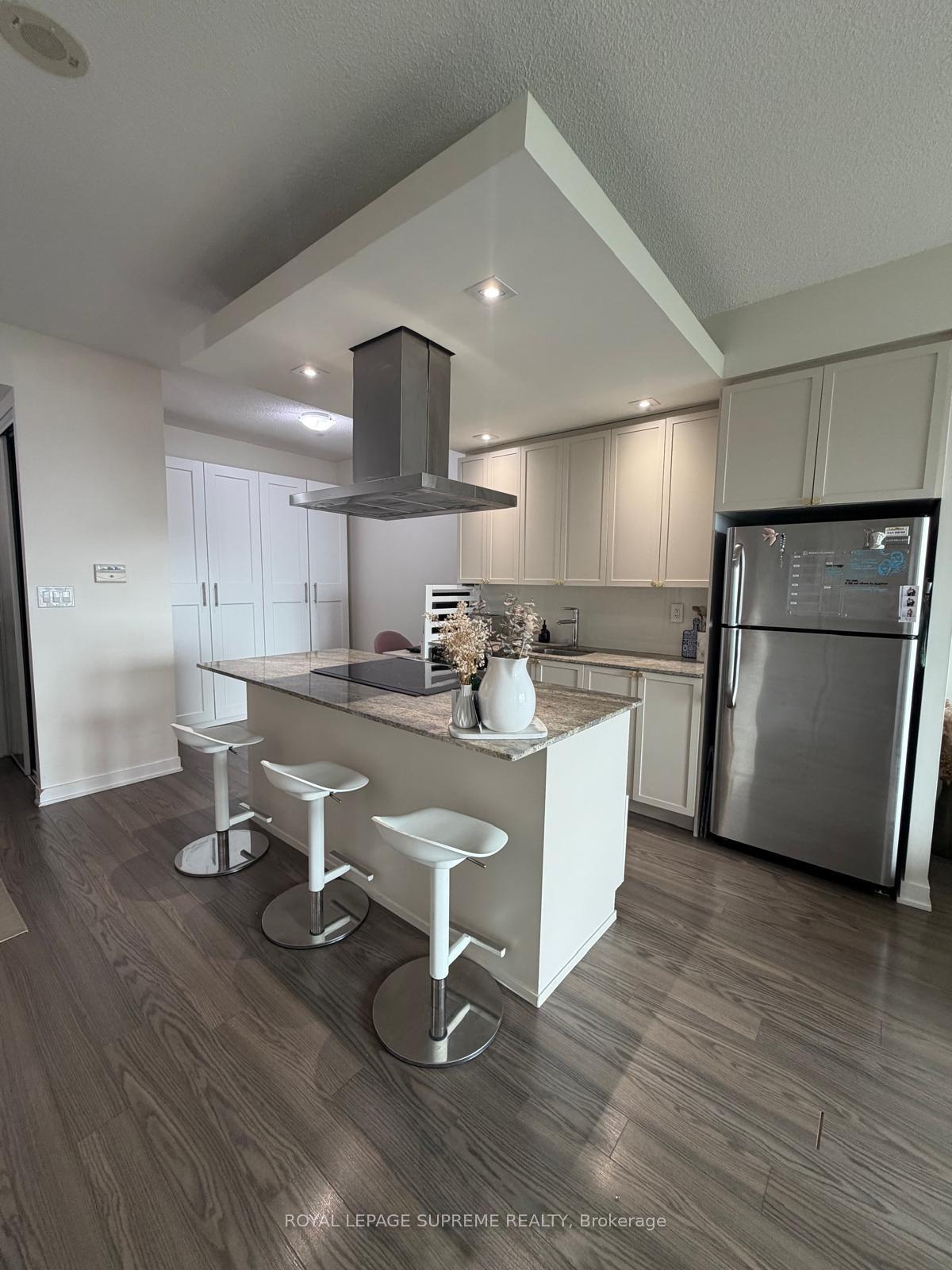 165 Legion Road 1429, Toronto Unit: 1429
